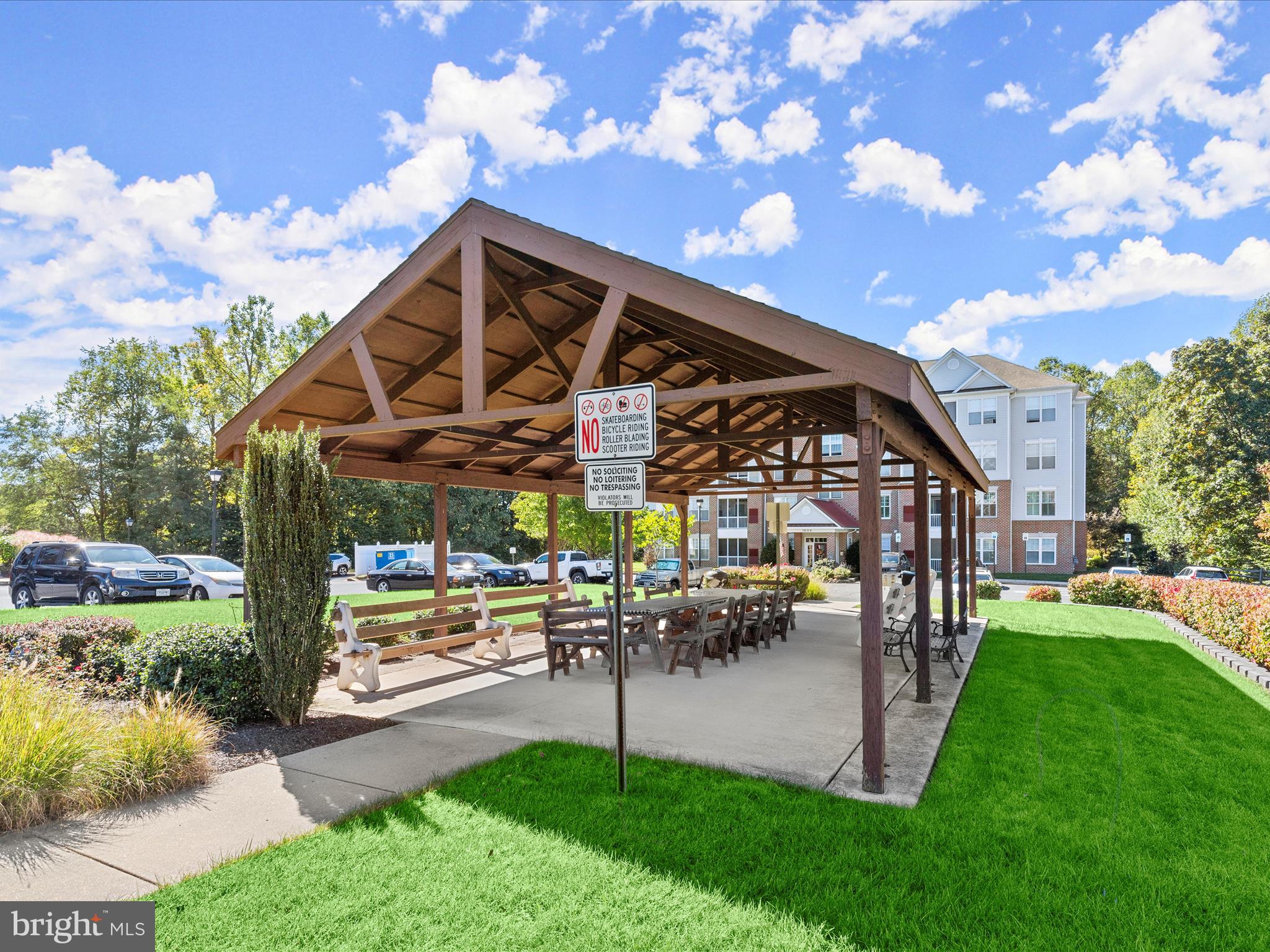 EMERALD HILLS - Residential