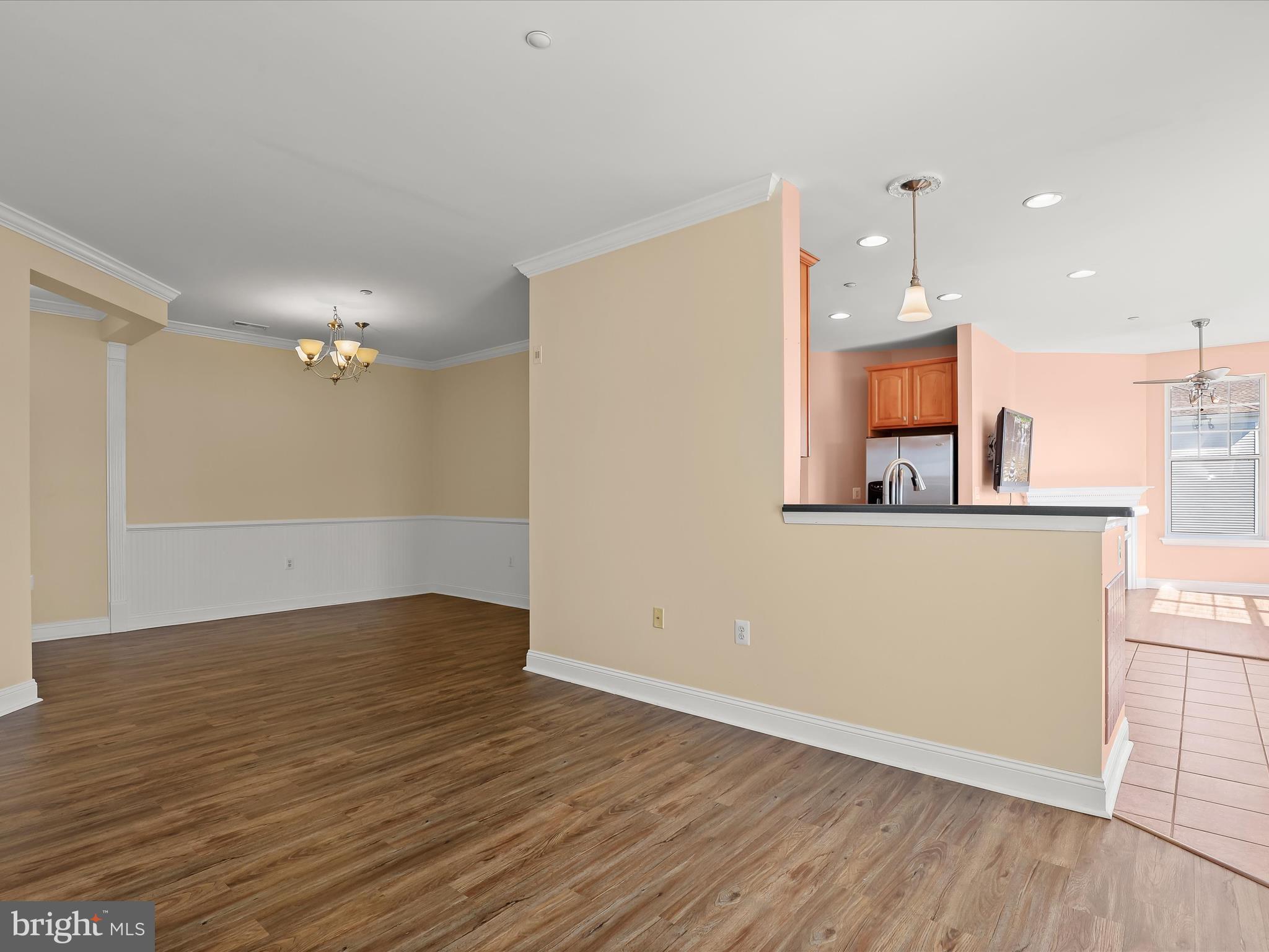 EMERALD HILLS - Residential