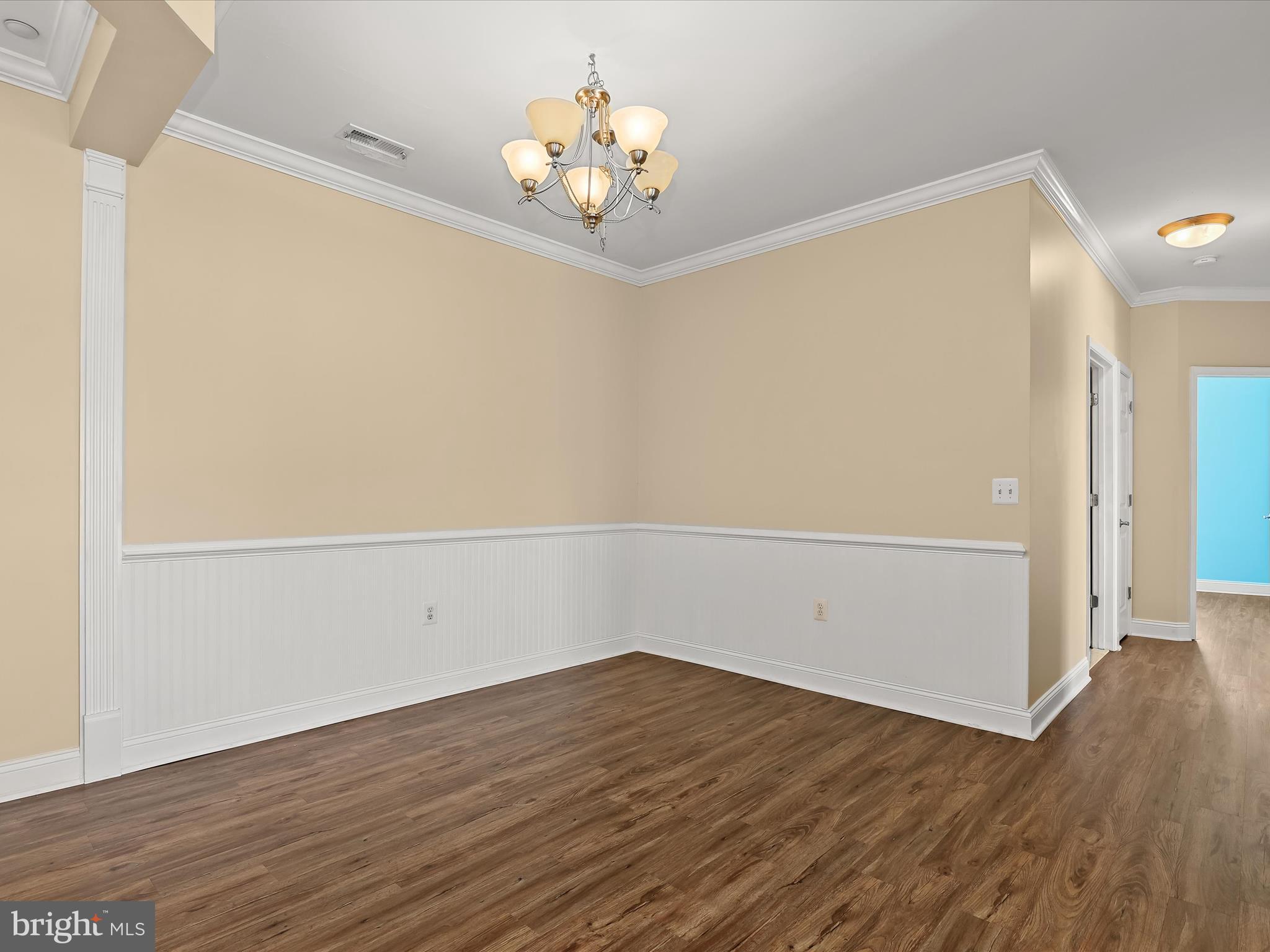 EMERALD HILLS - Residential