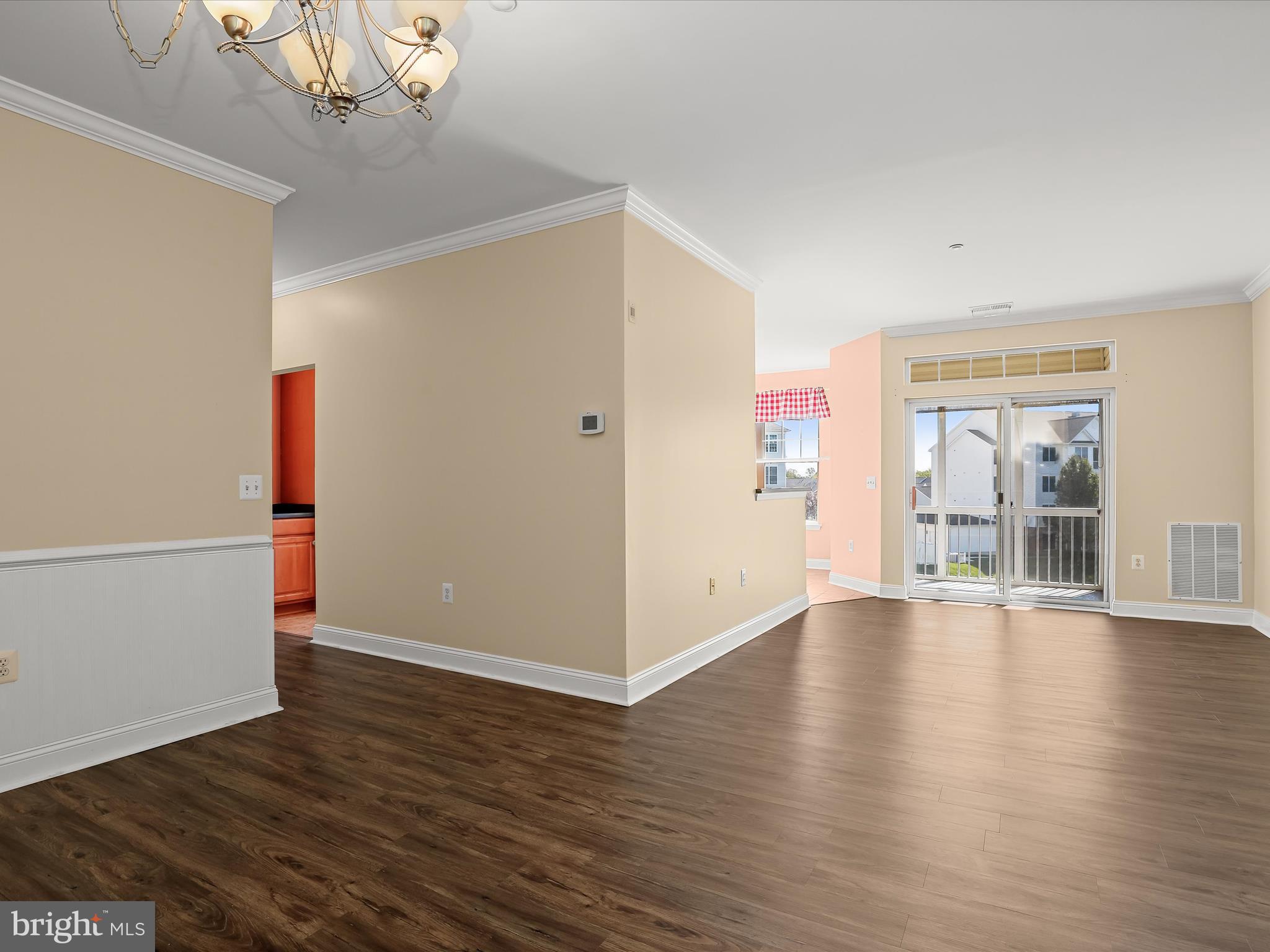 EMERALD HILLS - Residential