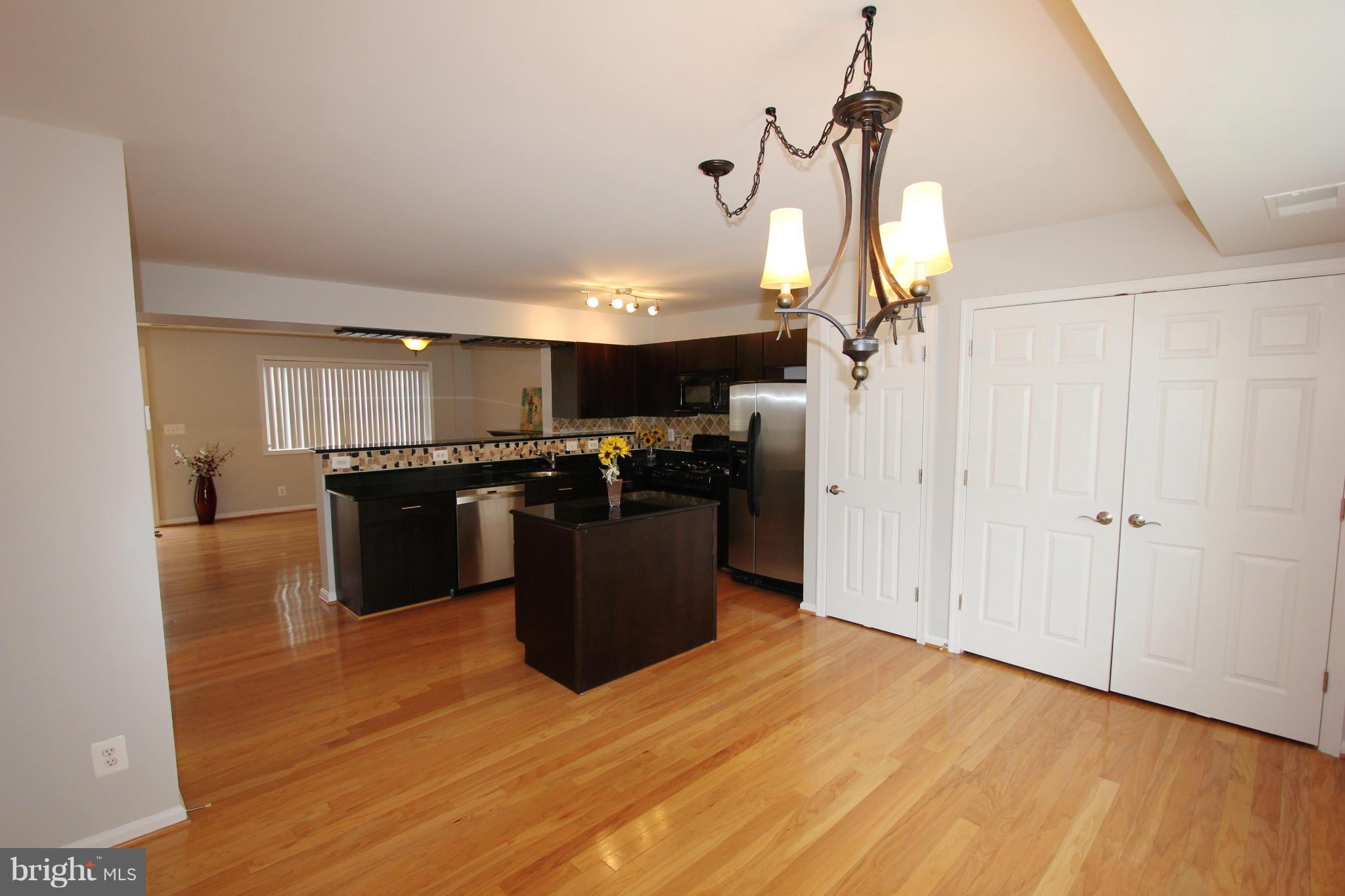 PARKSIDE AT ALEXANDRIA - Residential