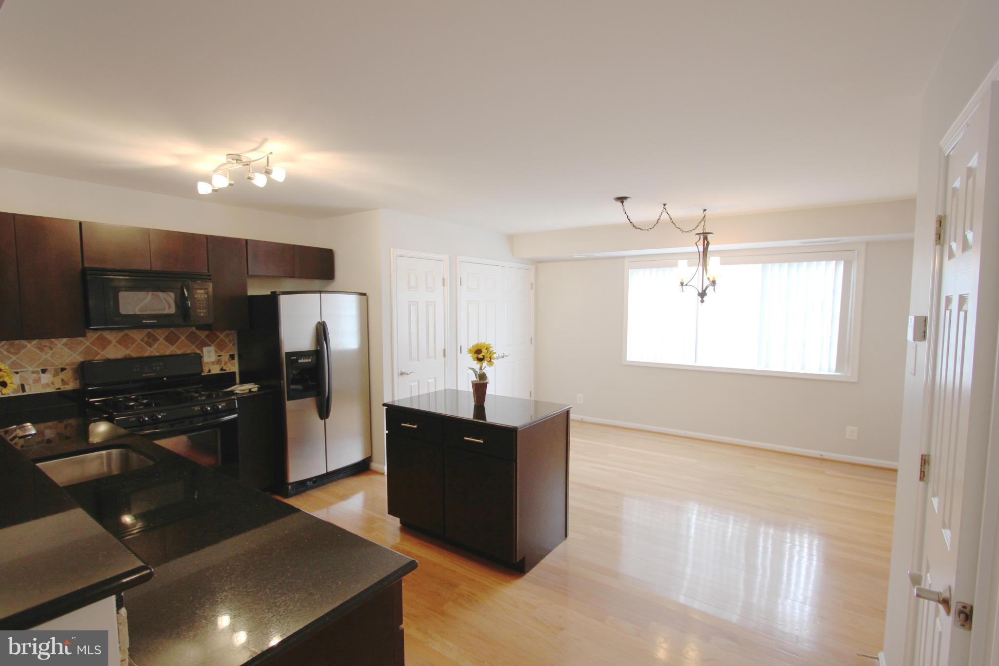 PARKSIDE AT ALEXANDRIA - Residential