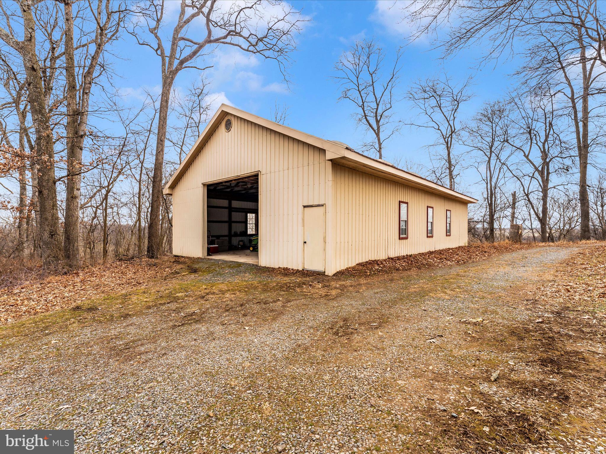 CREST VALLEY - Residential