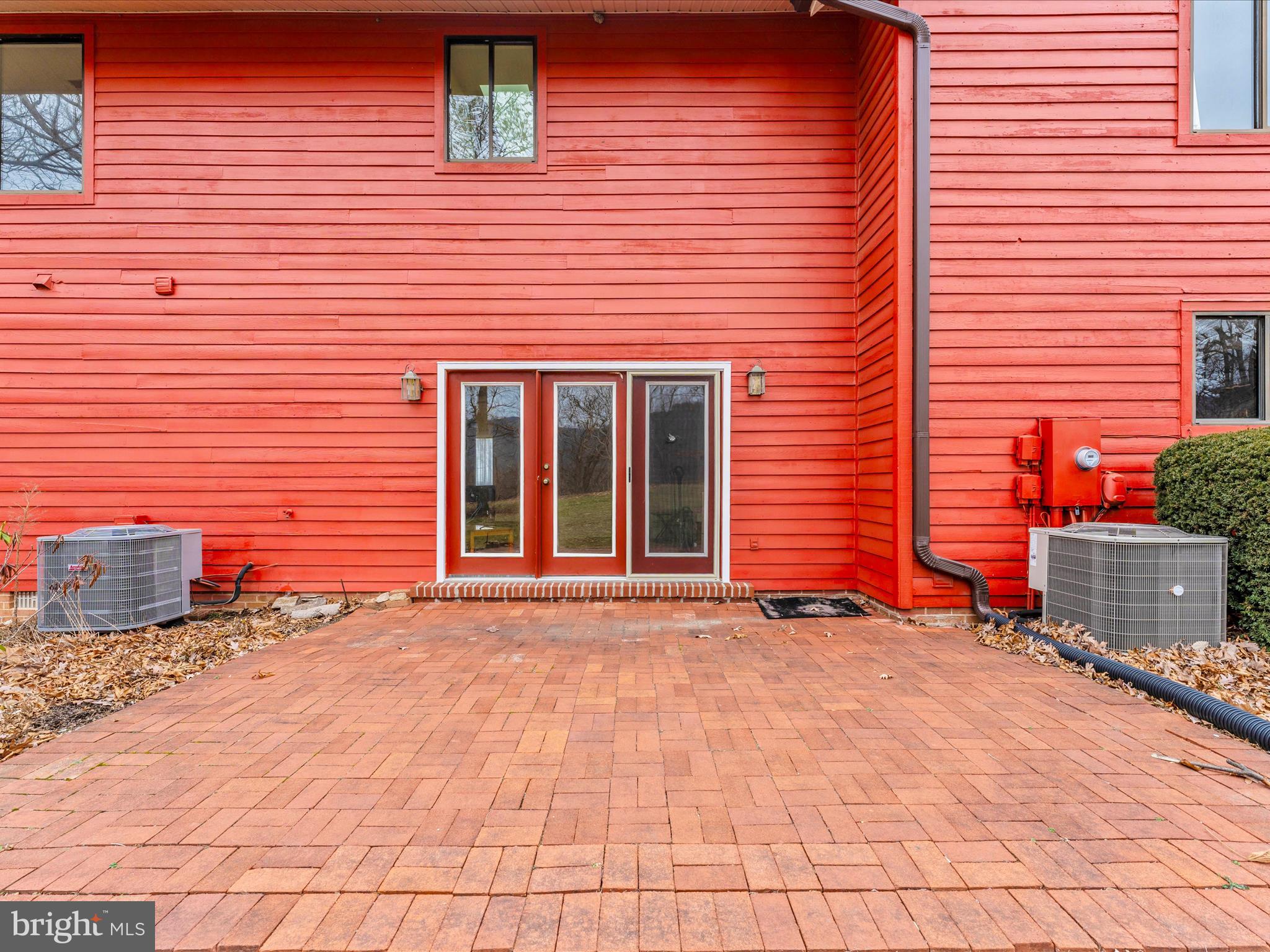 CREST VALLEY - Residential