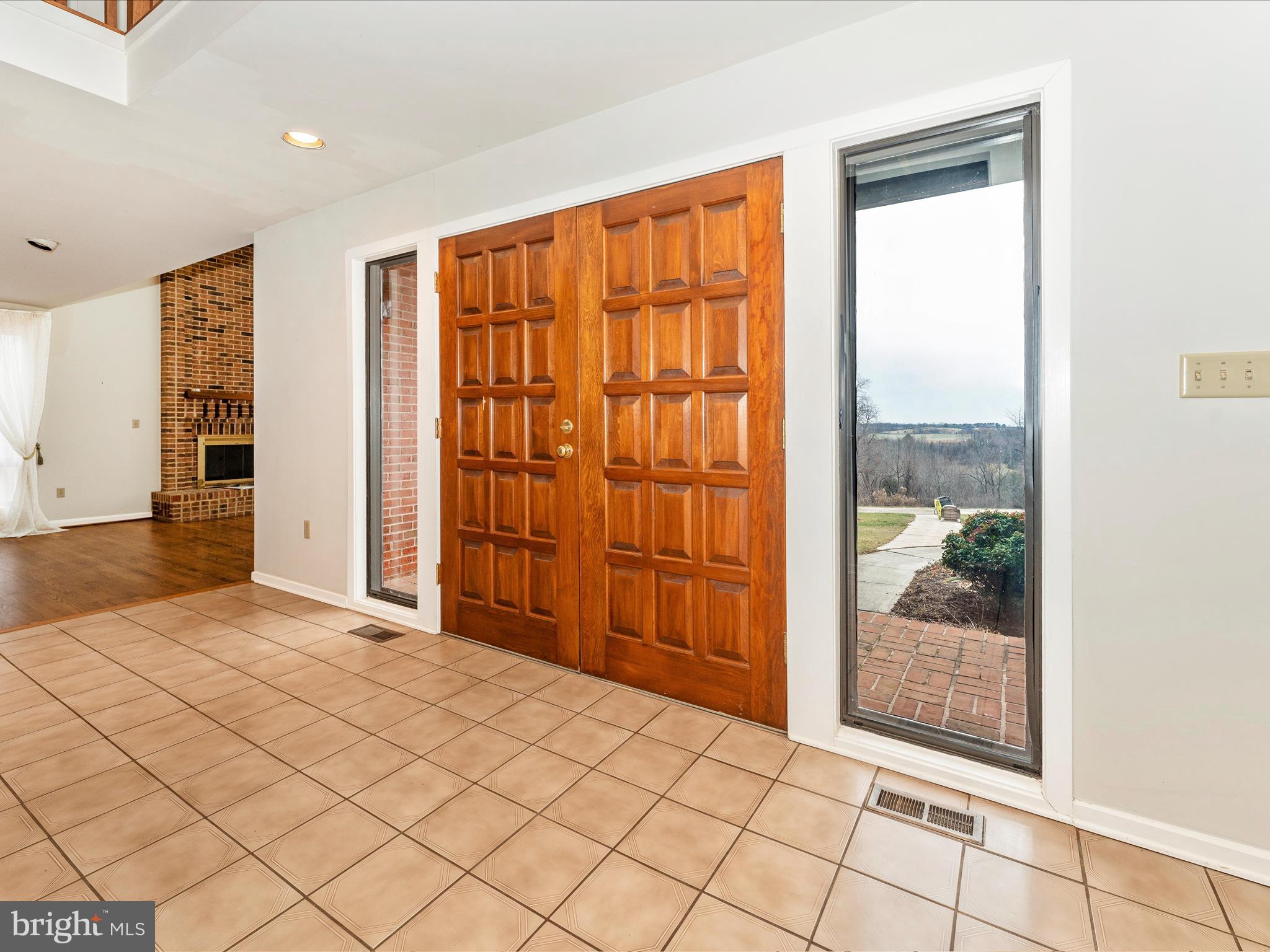 CREST VALLEY - Residential