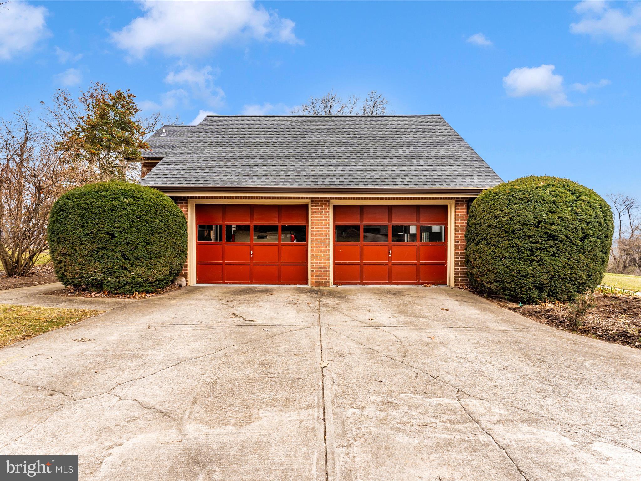 CREST VALLEY - Residential