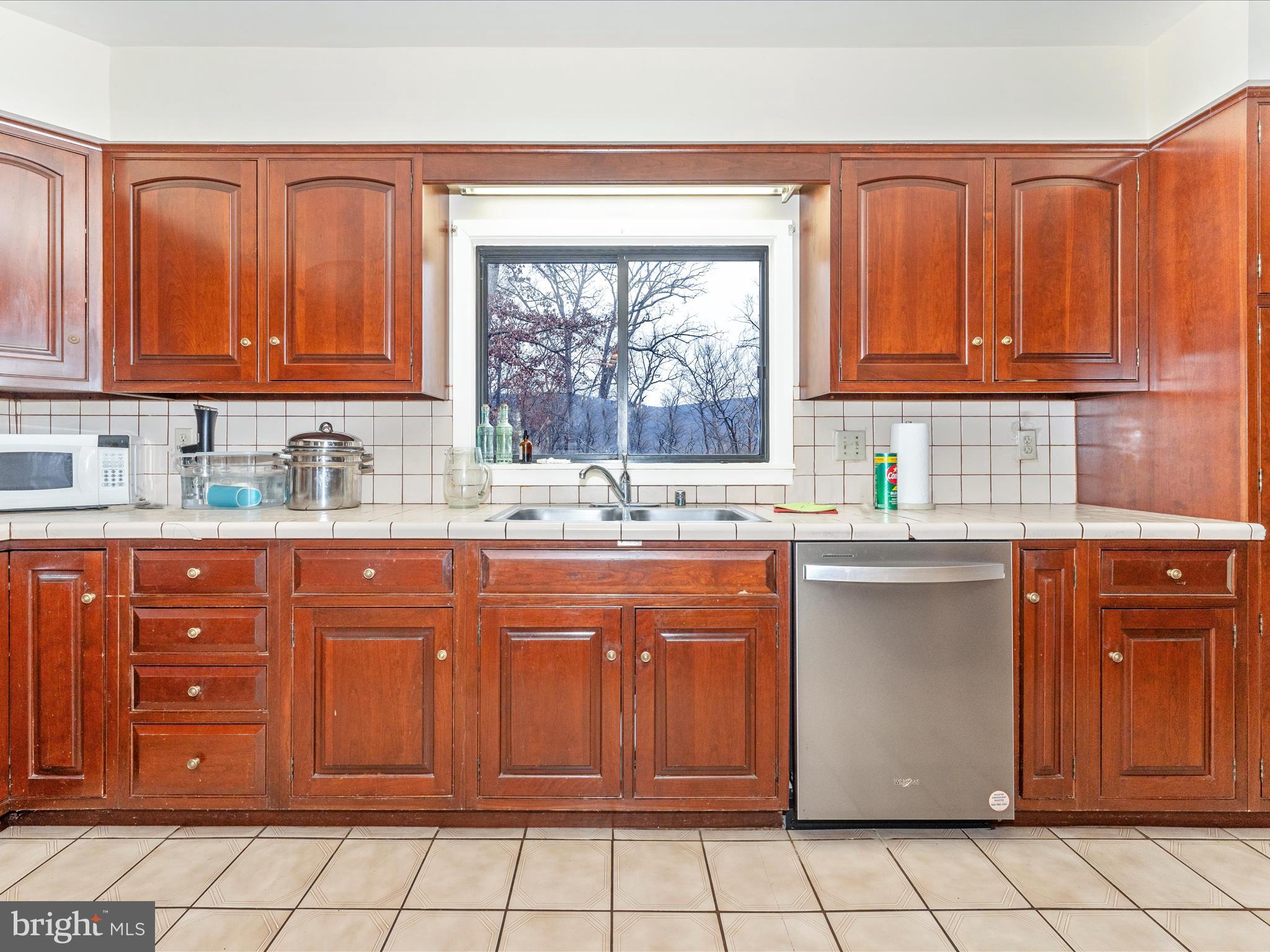 CREST VALLEY - Residential