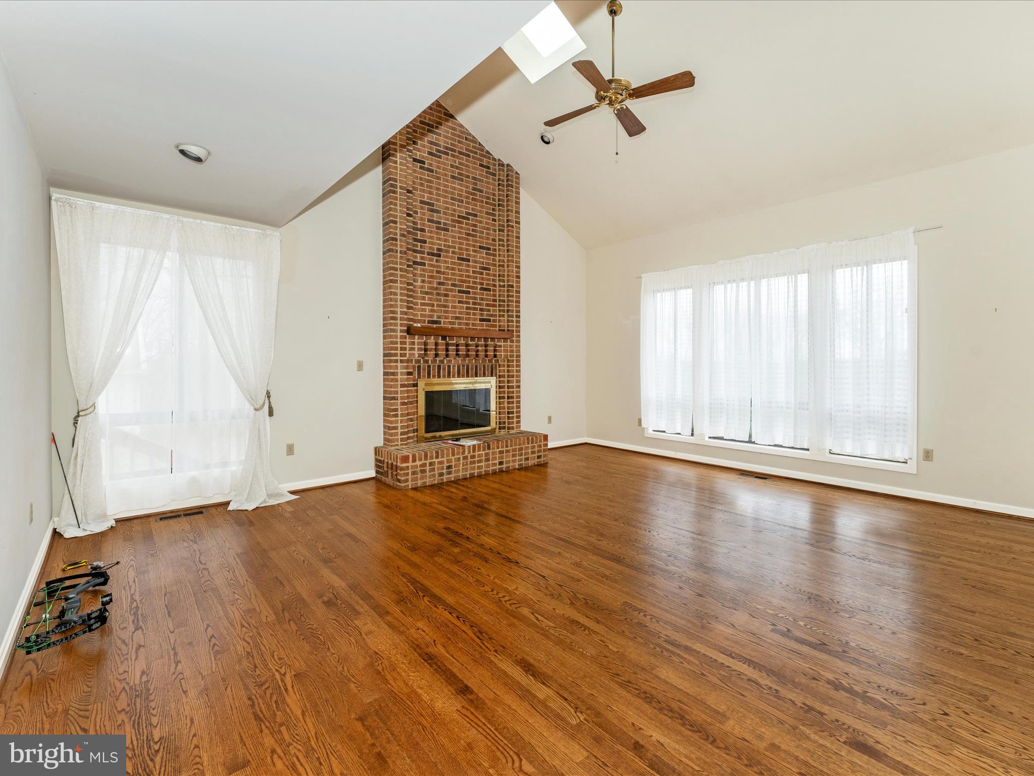 CREST VALLEY - Residential