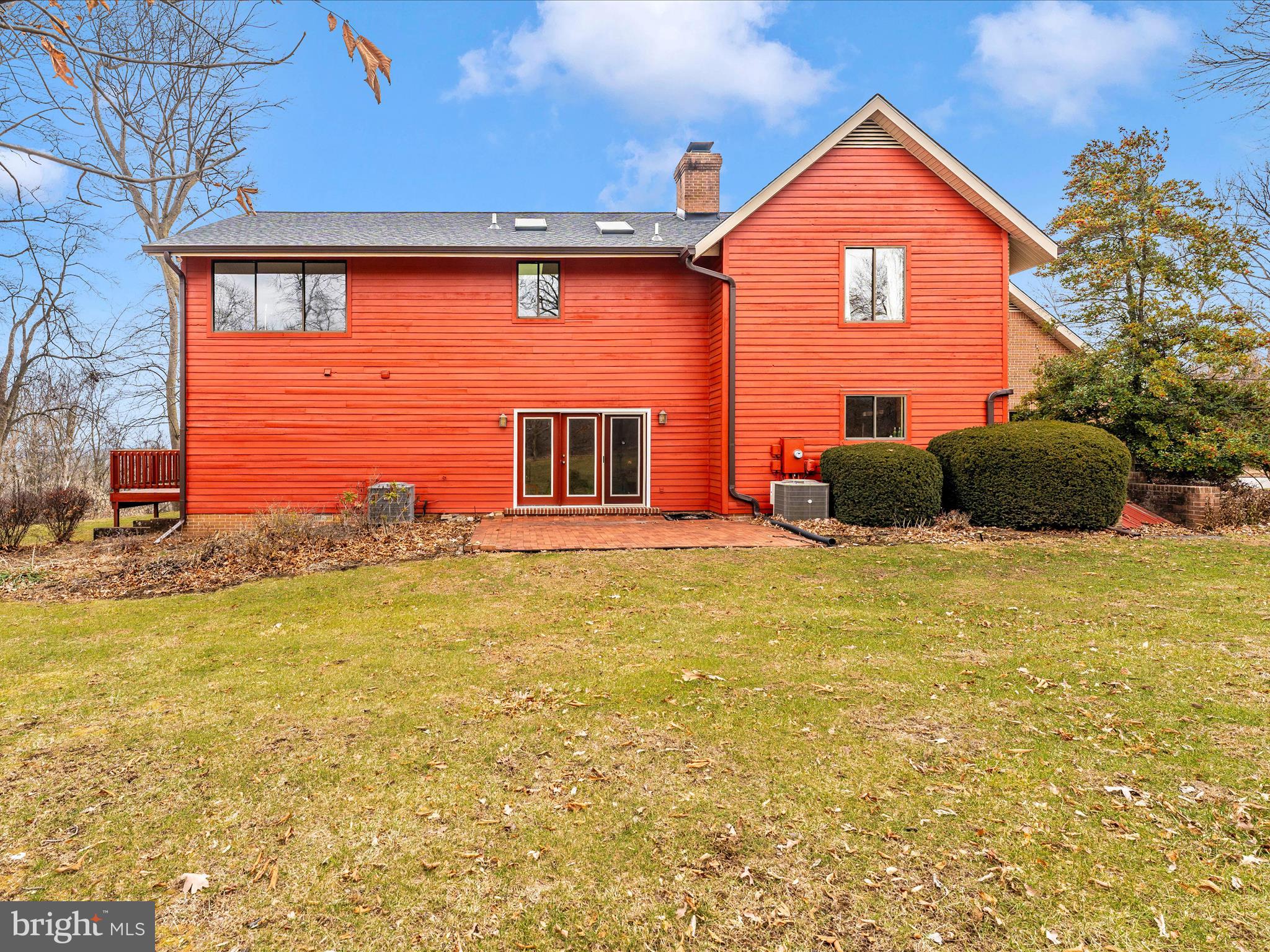 CREST VALLEY - Residential