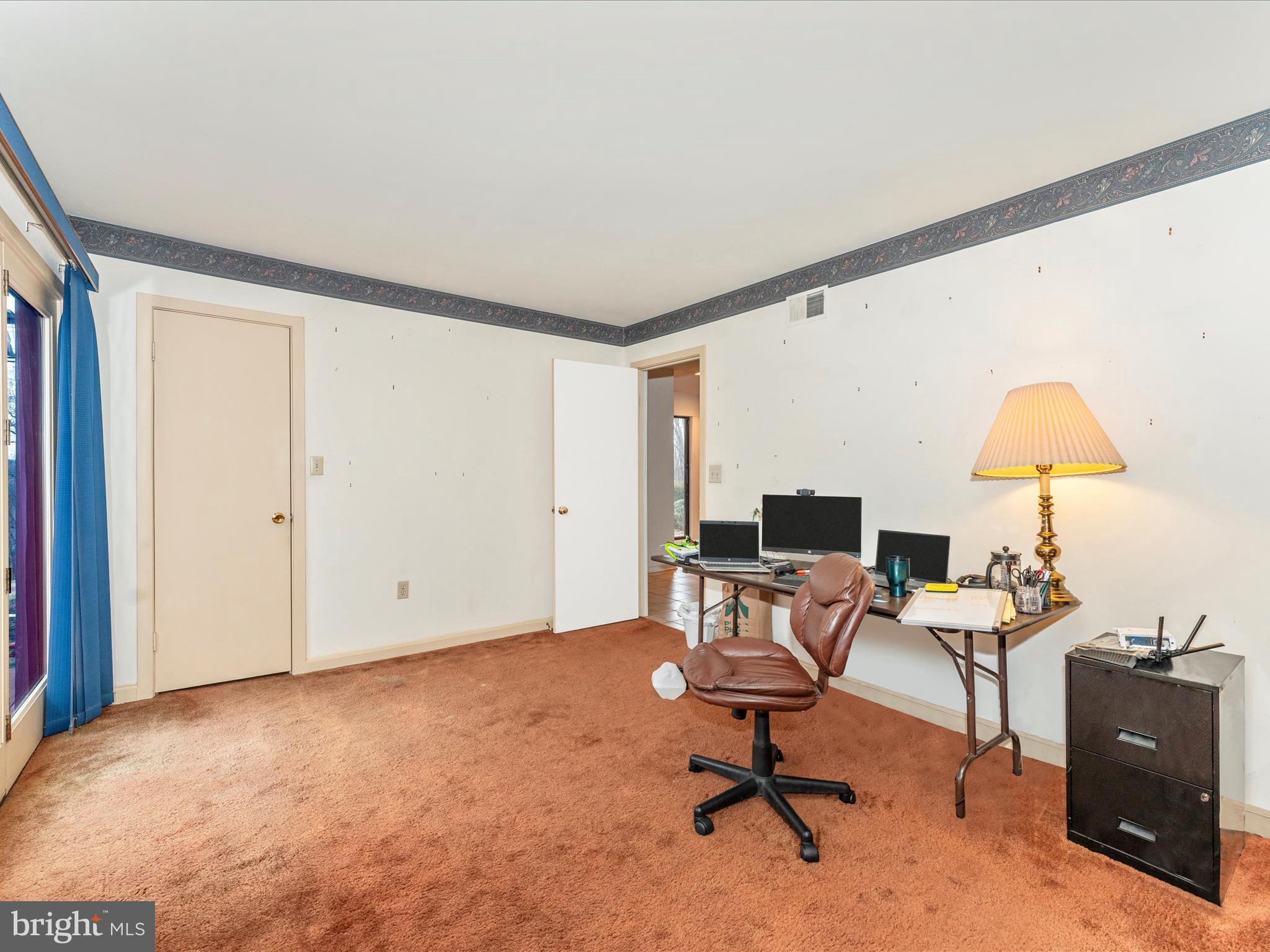 CREST VALLEY - Residential