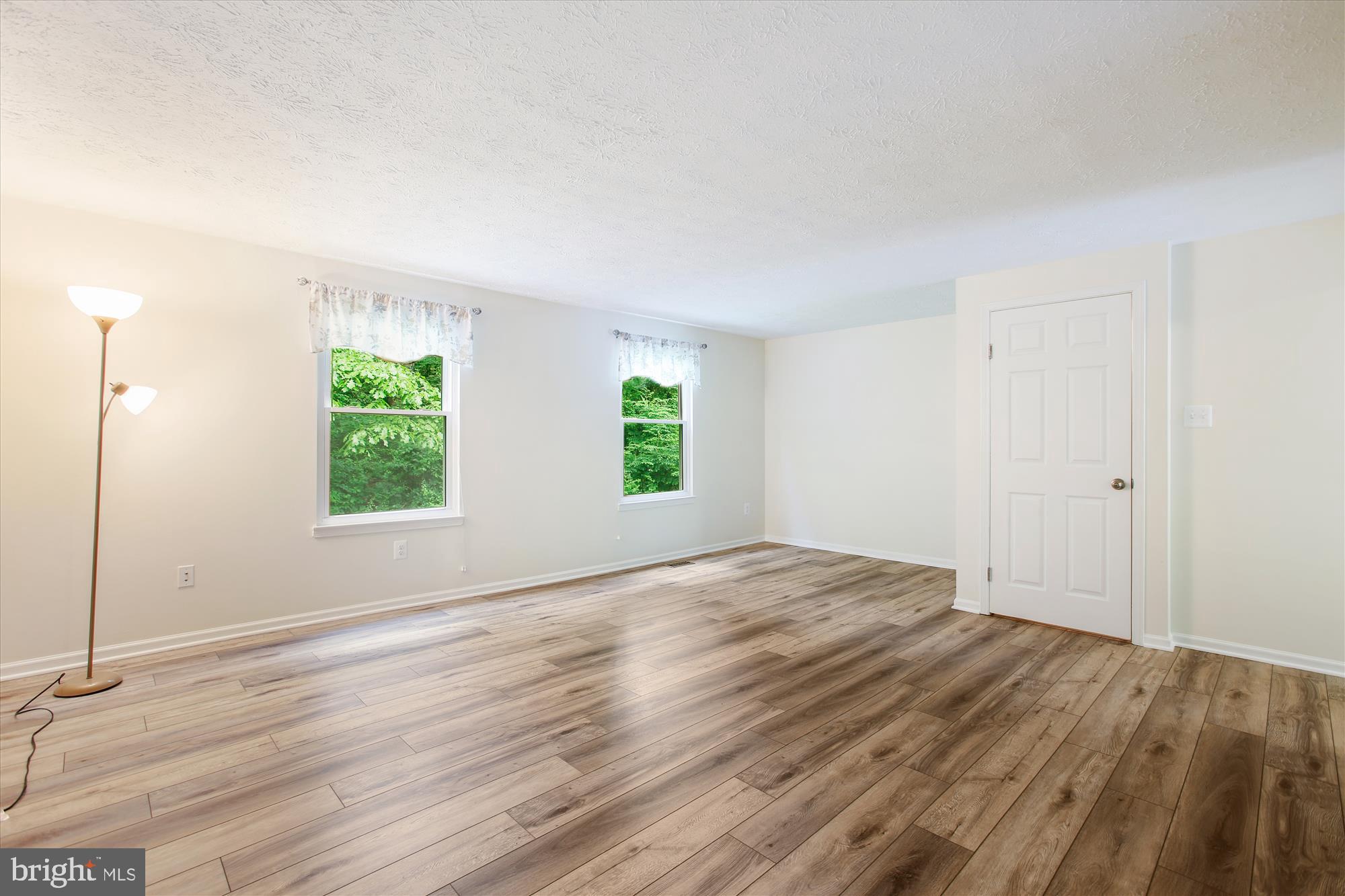 BARTON HILL - Residential Lease