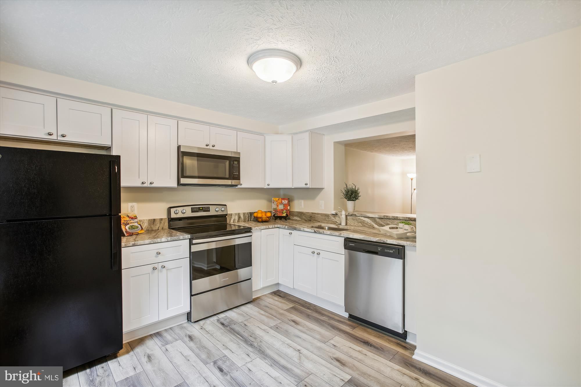 BARTON HILL - Residential Lease