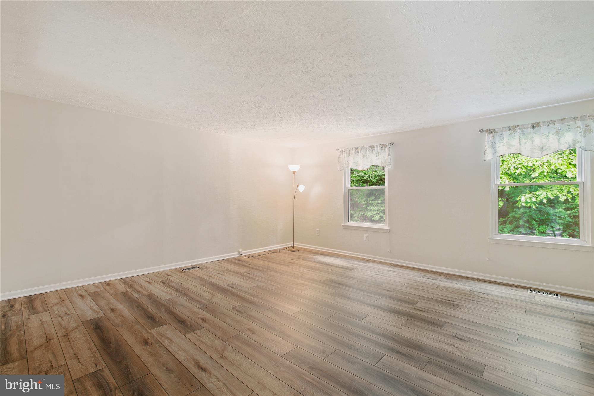 BARTON HILL - Residential Lease