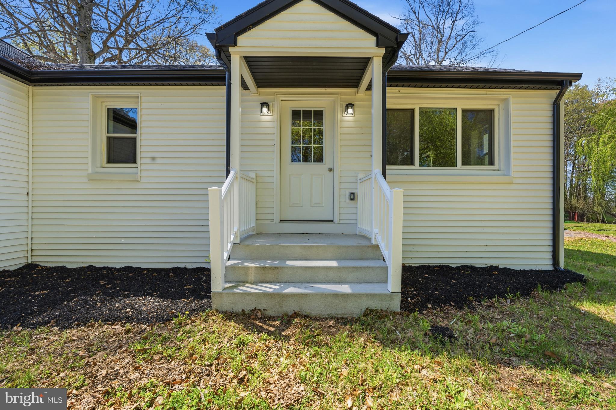 447 N JENNERSVILLE ROAD