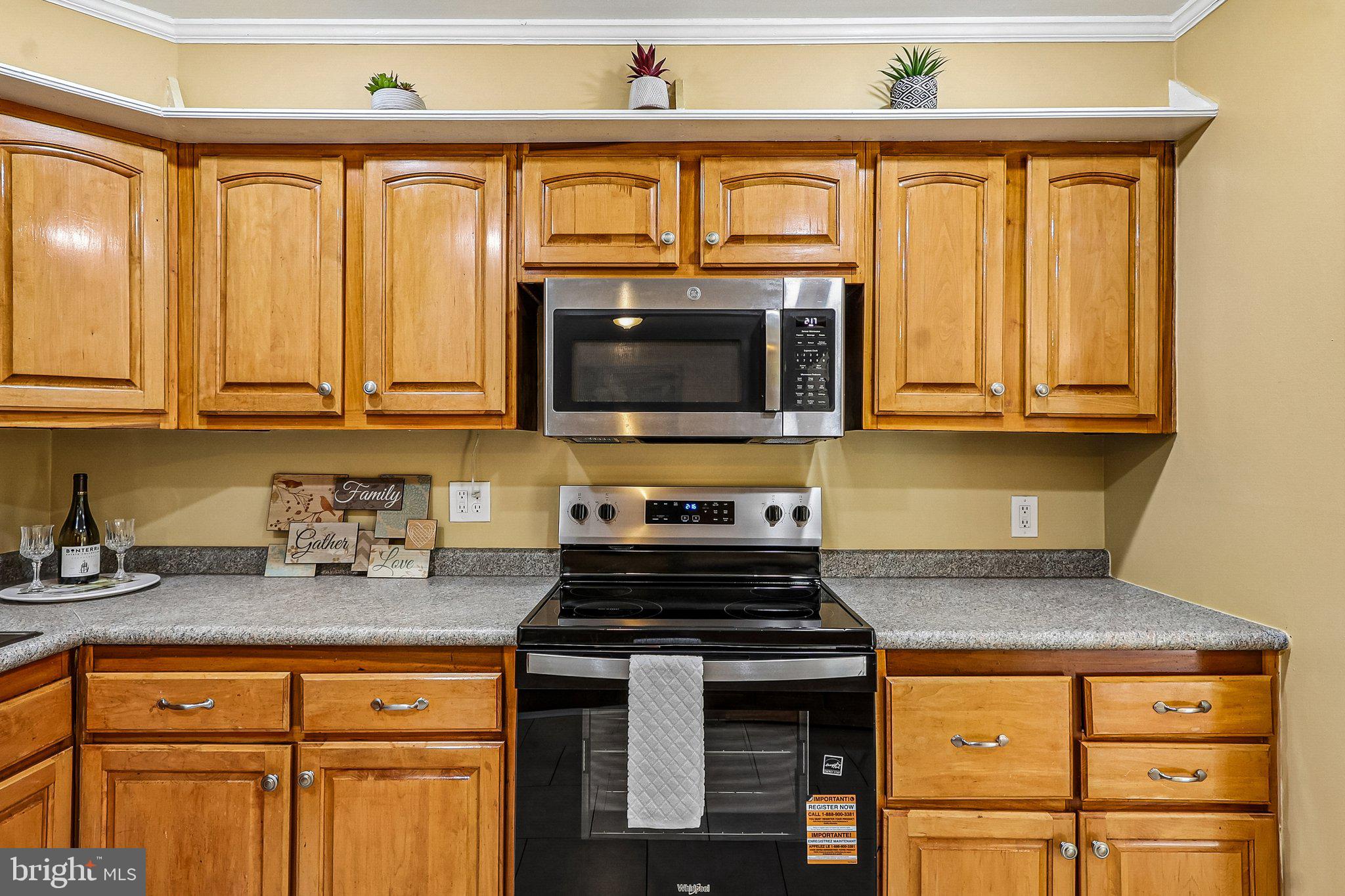 VIRGINIA KNOLLS - Residential