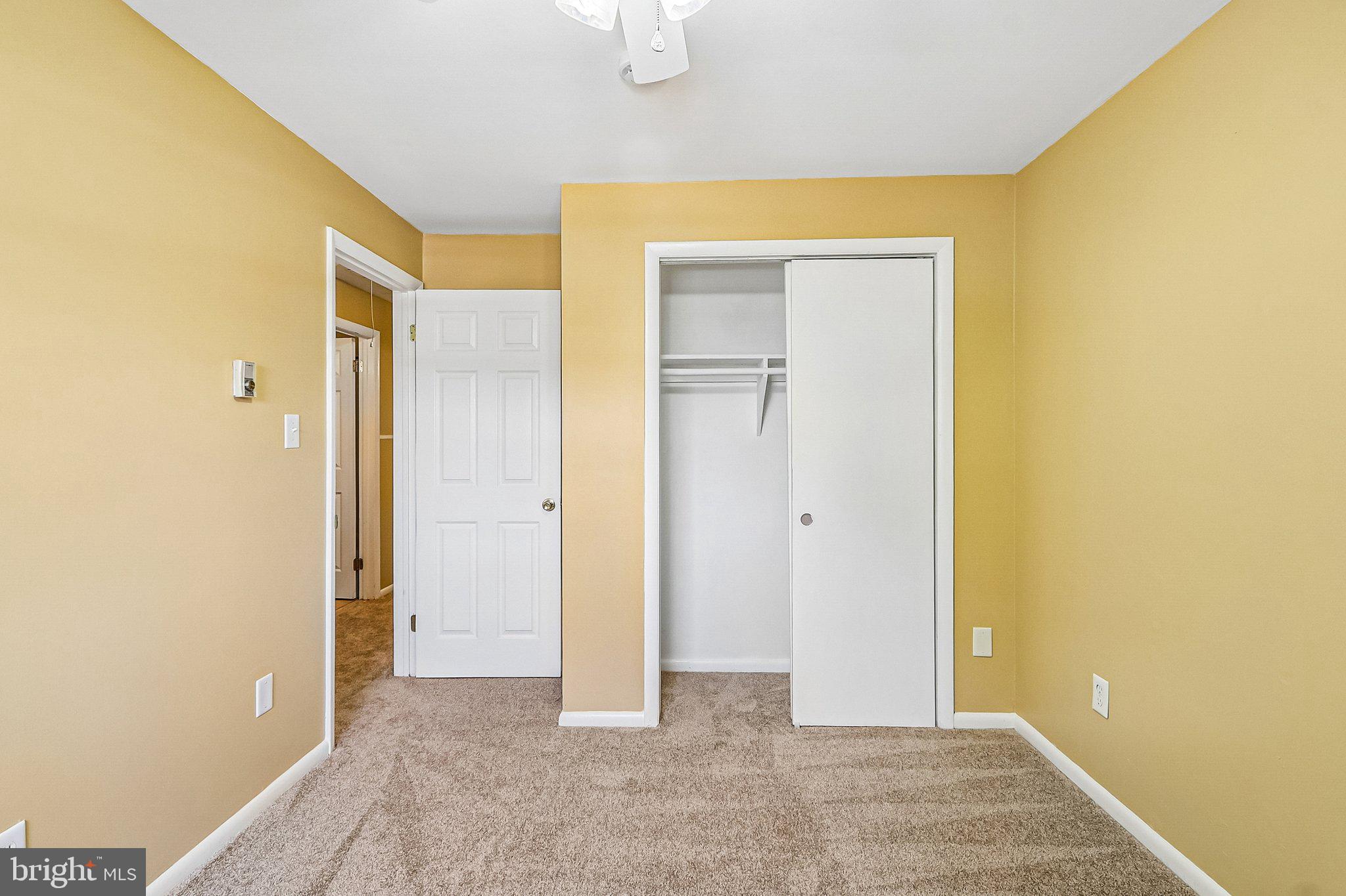 VIRGINIA KNOLLS - Residential