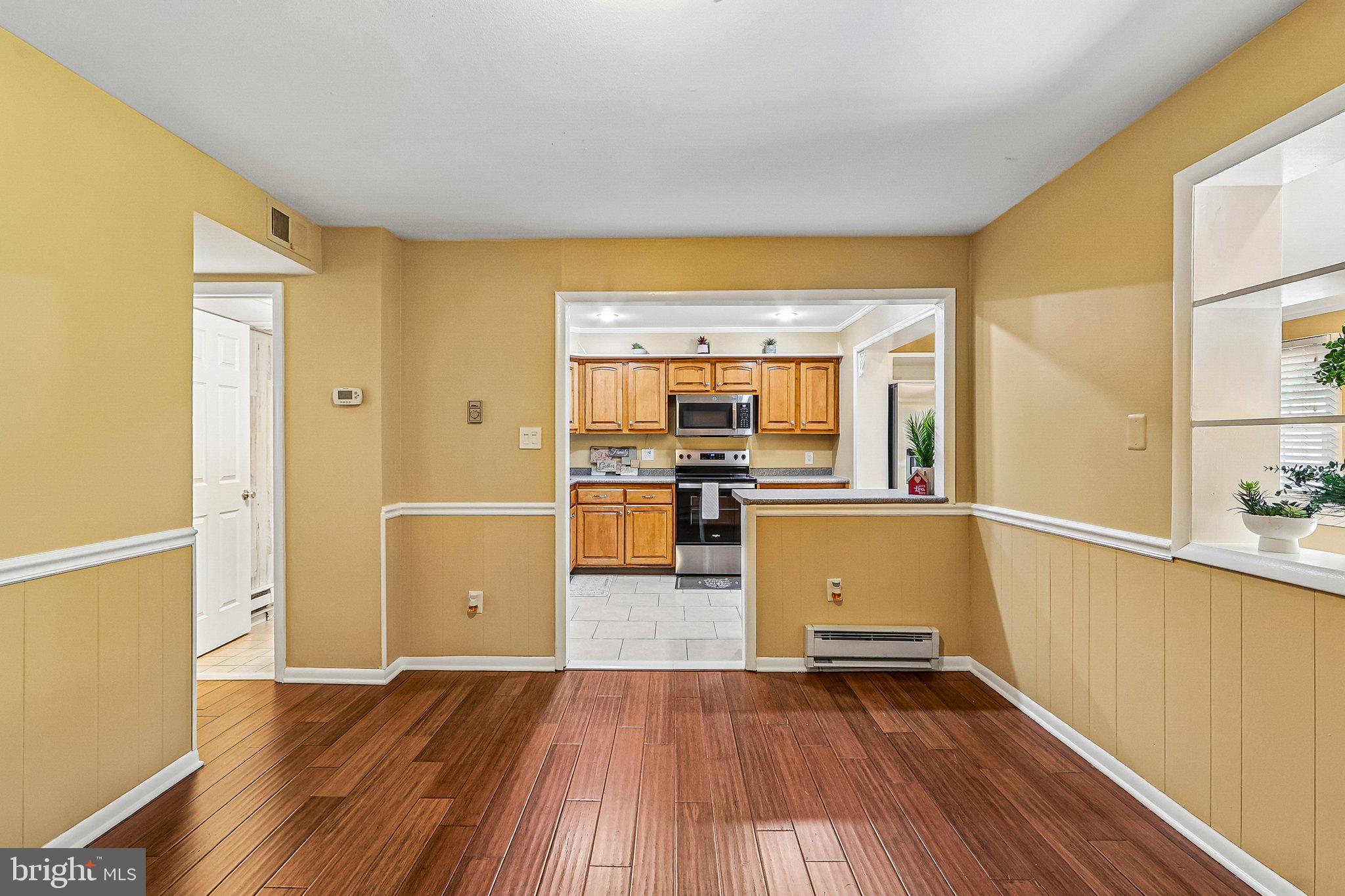 VIRGINIA KNOLLS - Residential
