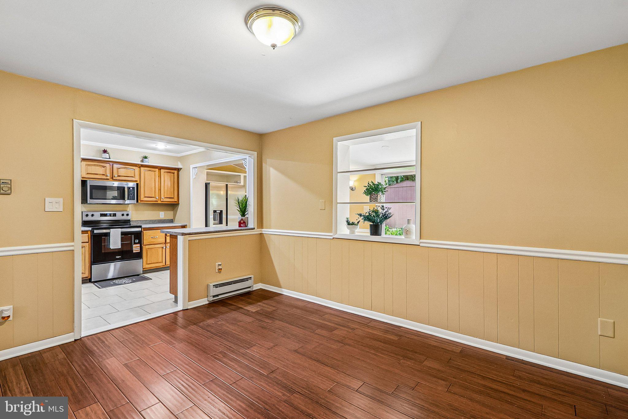 VIRGINIA KNOLLS - Residential