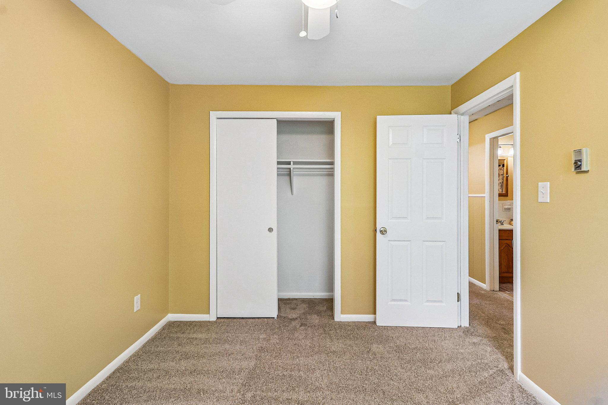 VIRGINIA KNOLLS - Residential