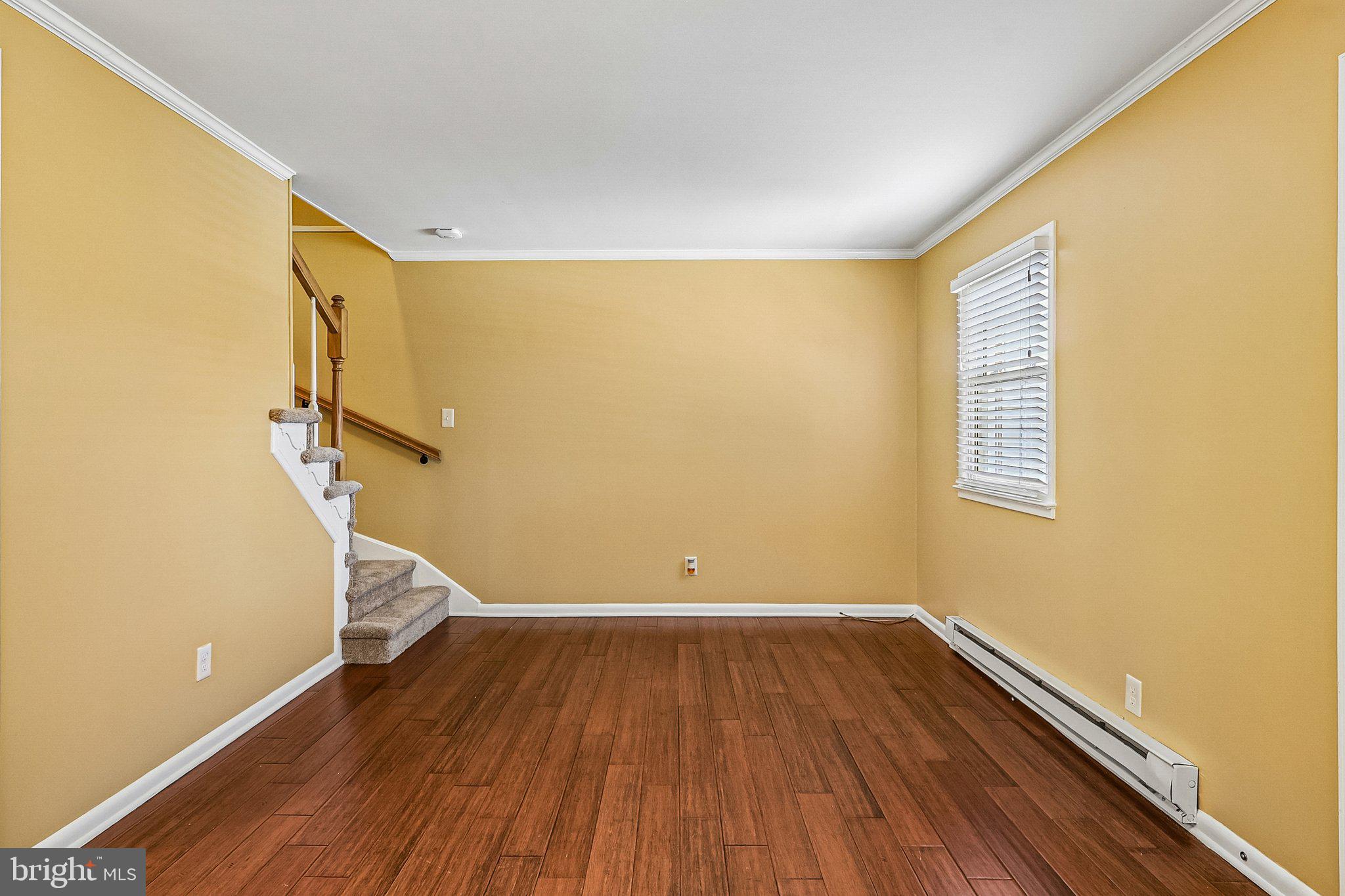 VIRGINIA KNOLLS - Residential