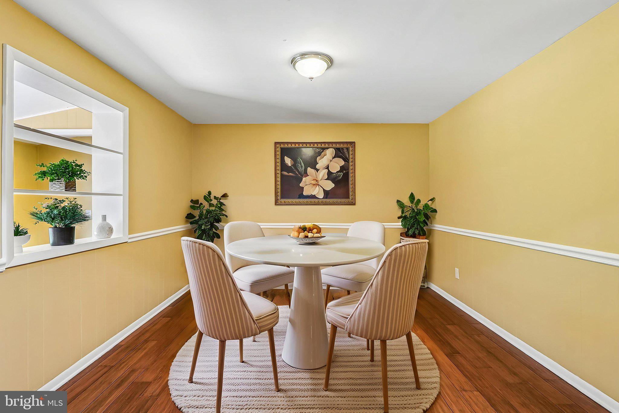 VIRGINIA KNOLLS - Residential