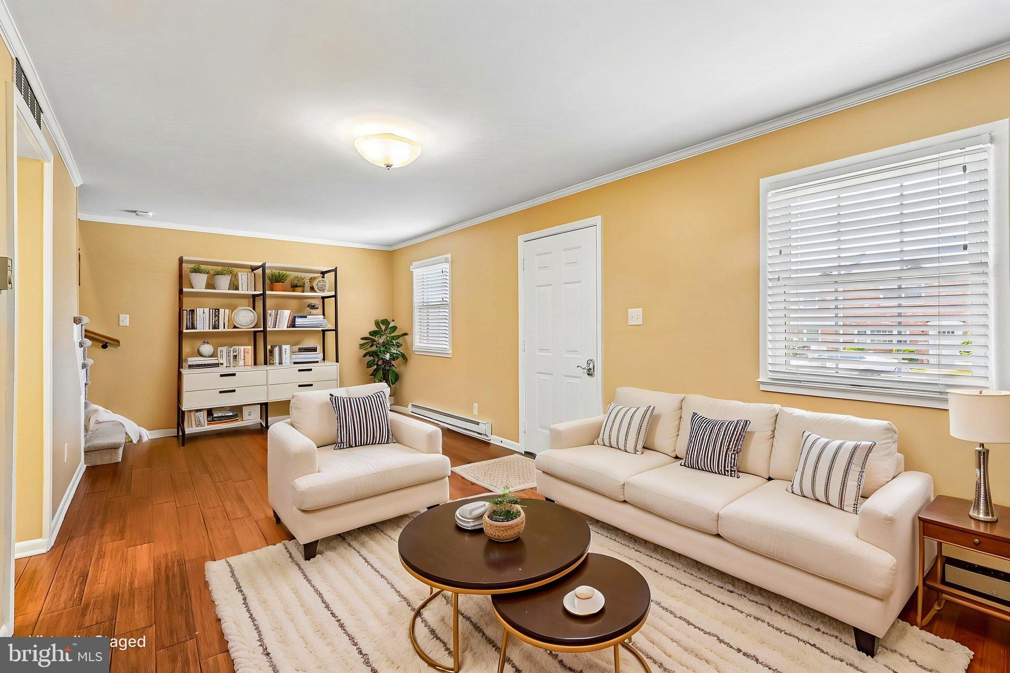 VIRGINIA KNOLLS - Residential