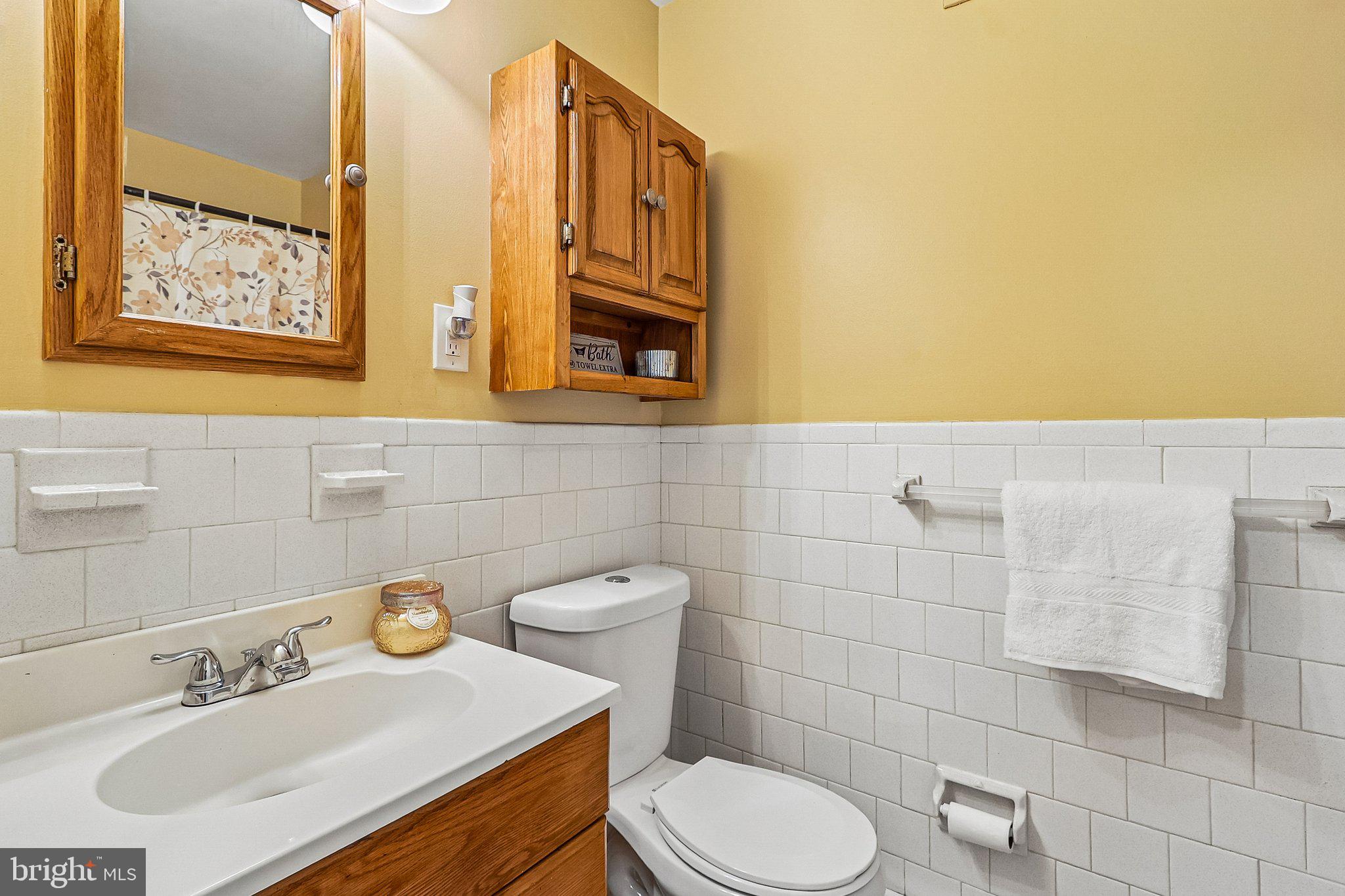 VIRGINIA KNOLLS - Residential