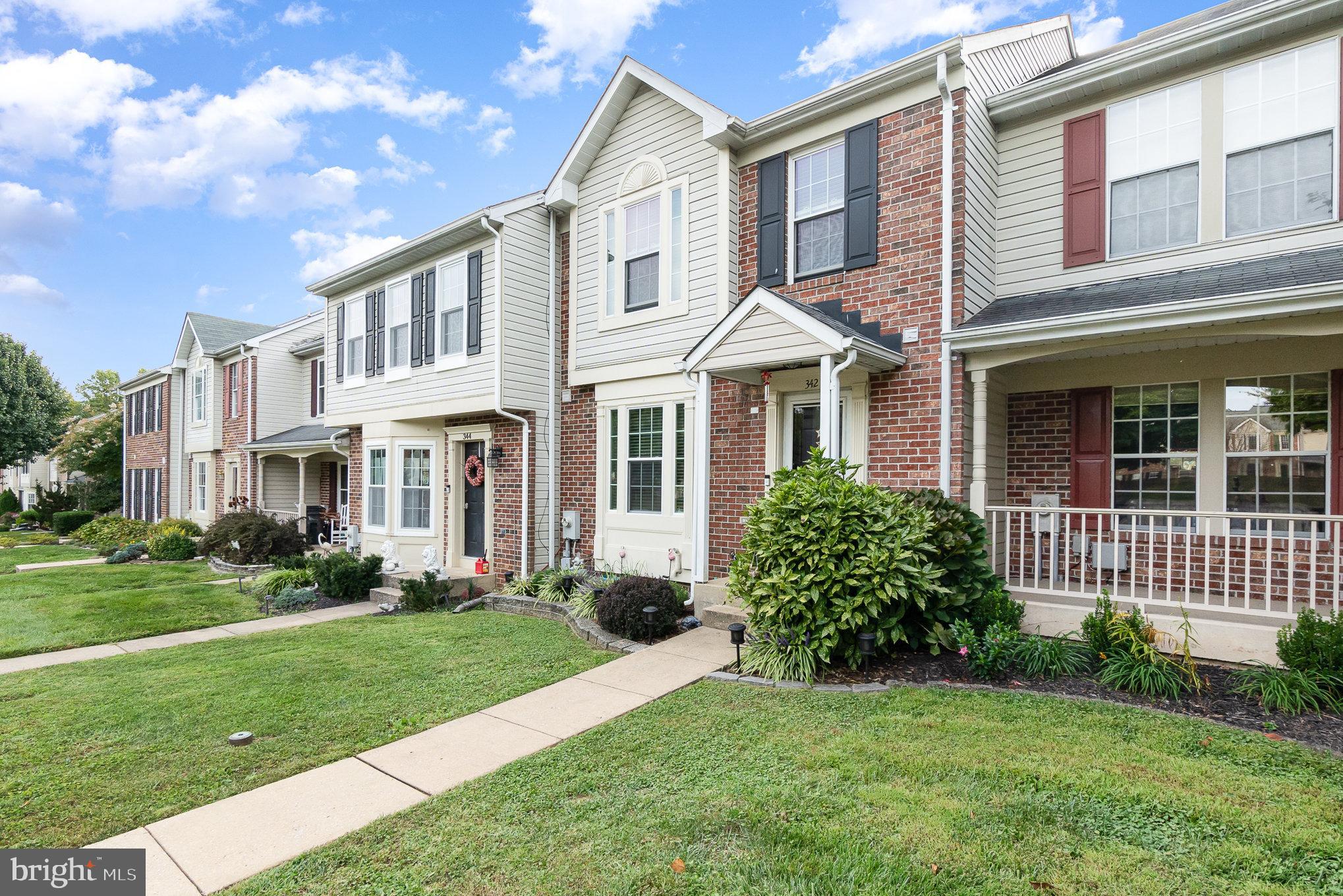 COUNTRY WALK - Residential