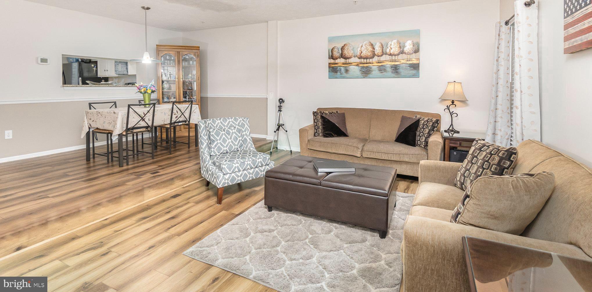 COUNTRY WALK - Residential