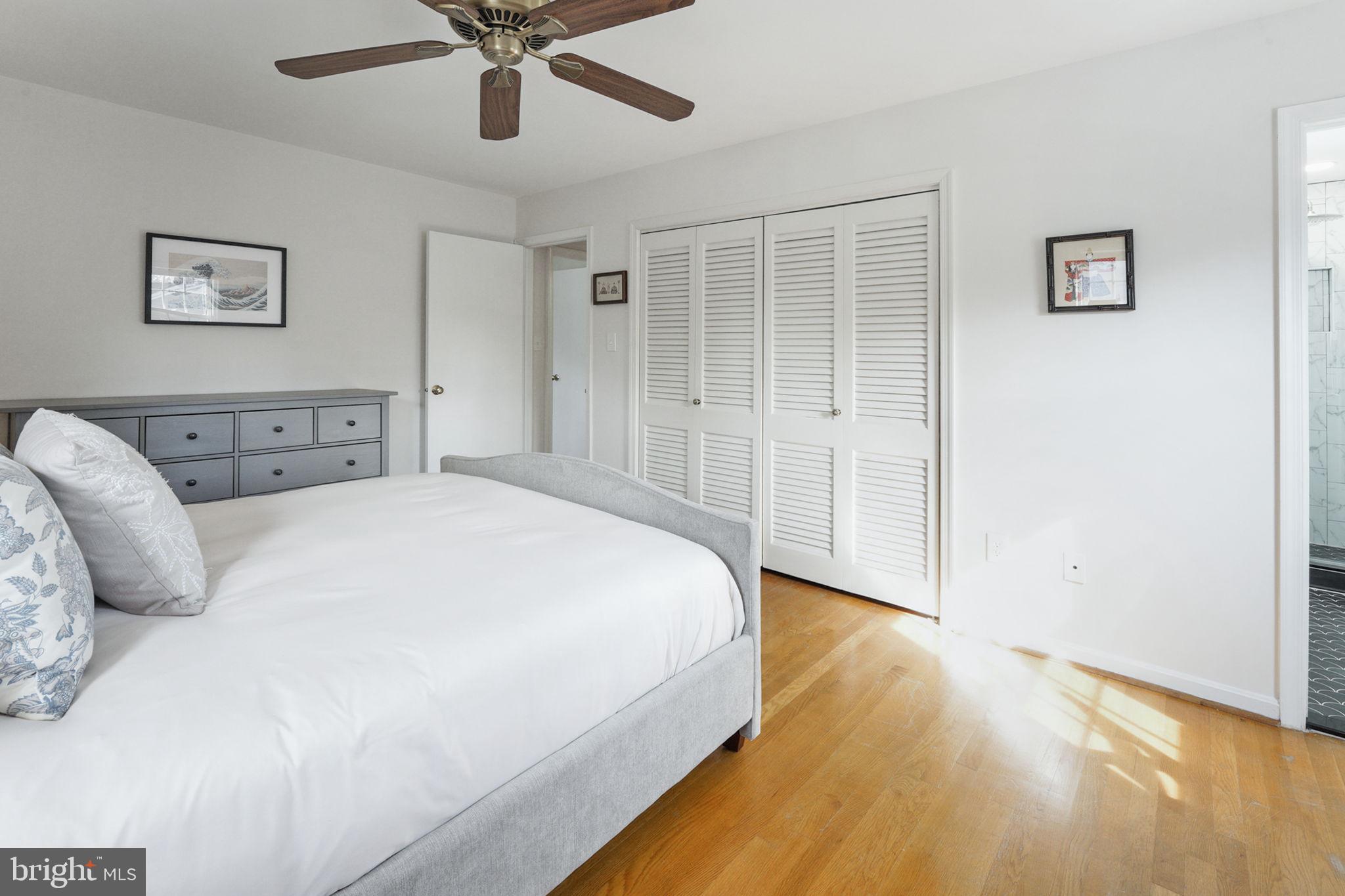 RIVERSIDE GARDENS - Residential