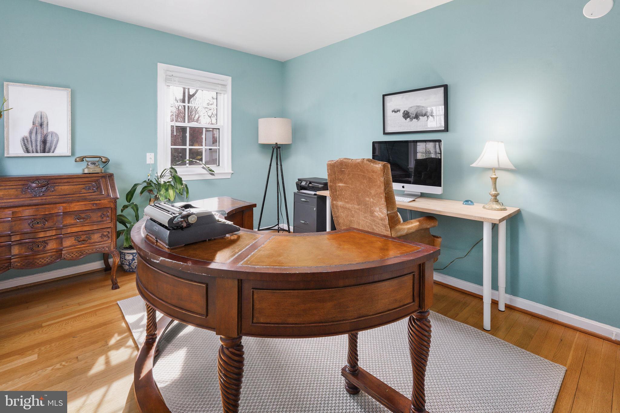 RIVERSIDE GARDENS - Residential