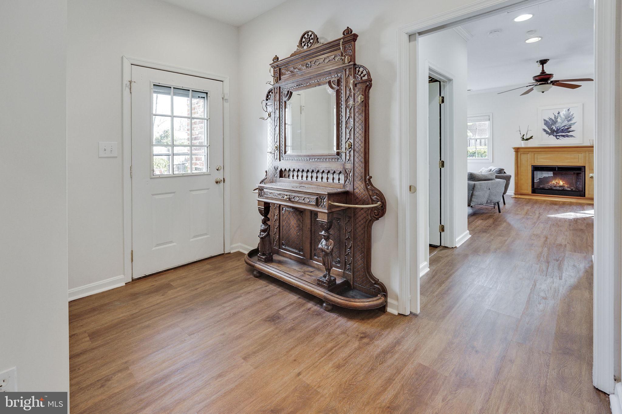 RIVERSIDE GARDENS - Residential