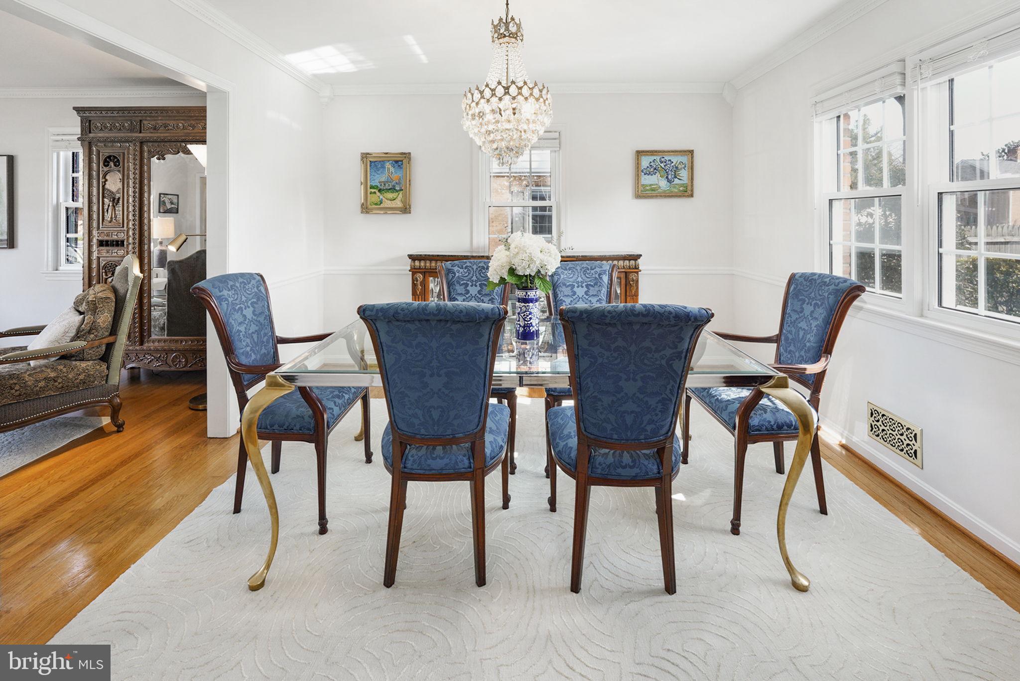 RIVERSIDE GARDENS - Residential