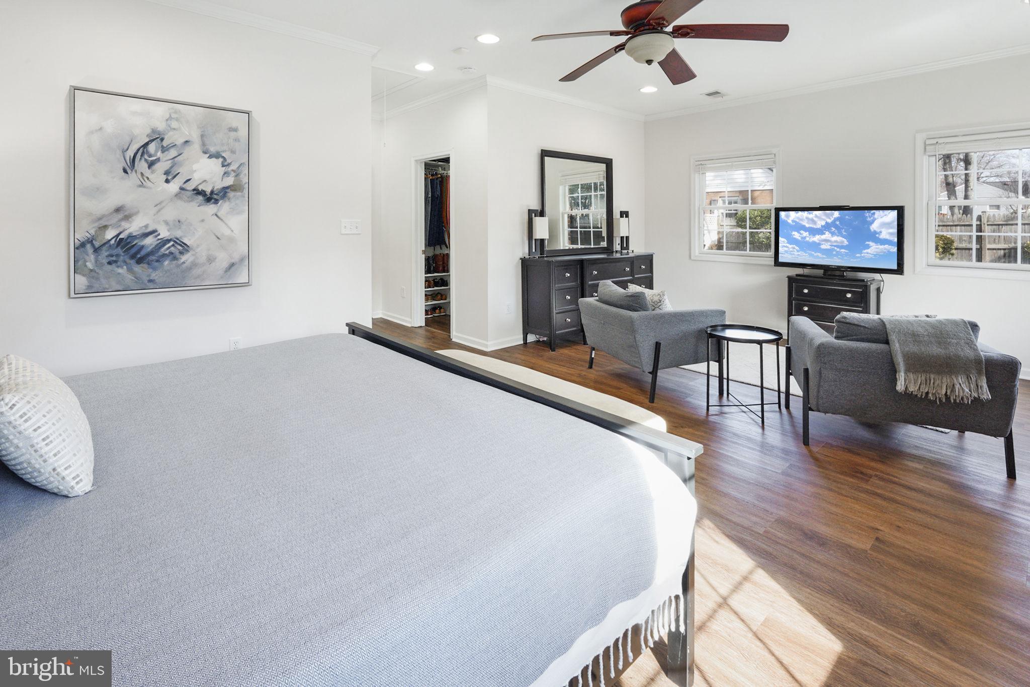 RIVERSIDE GARDENS - Residential