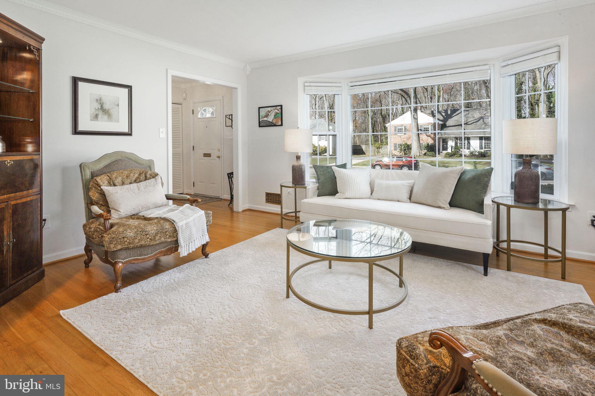 RIVERSIDE GARDENS - Residential