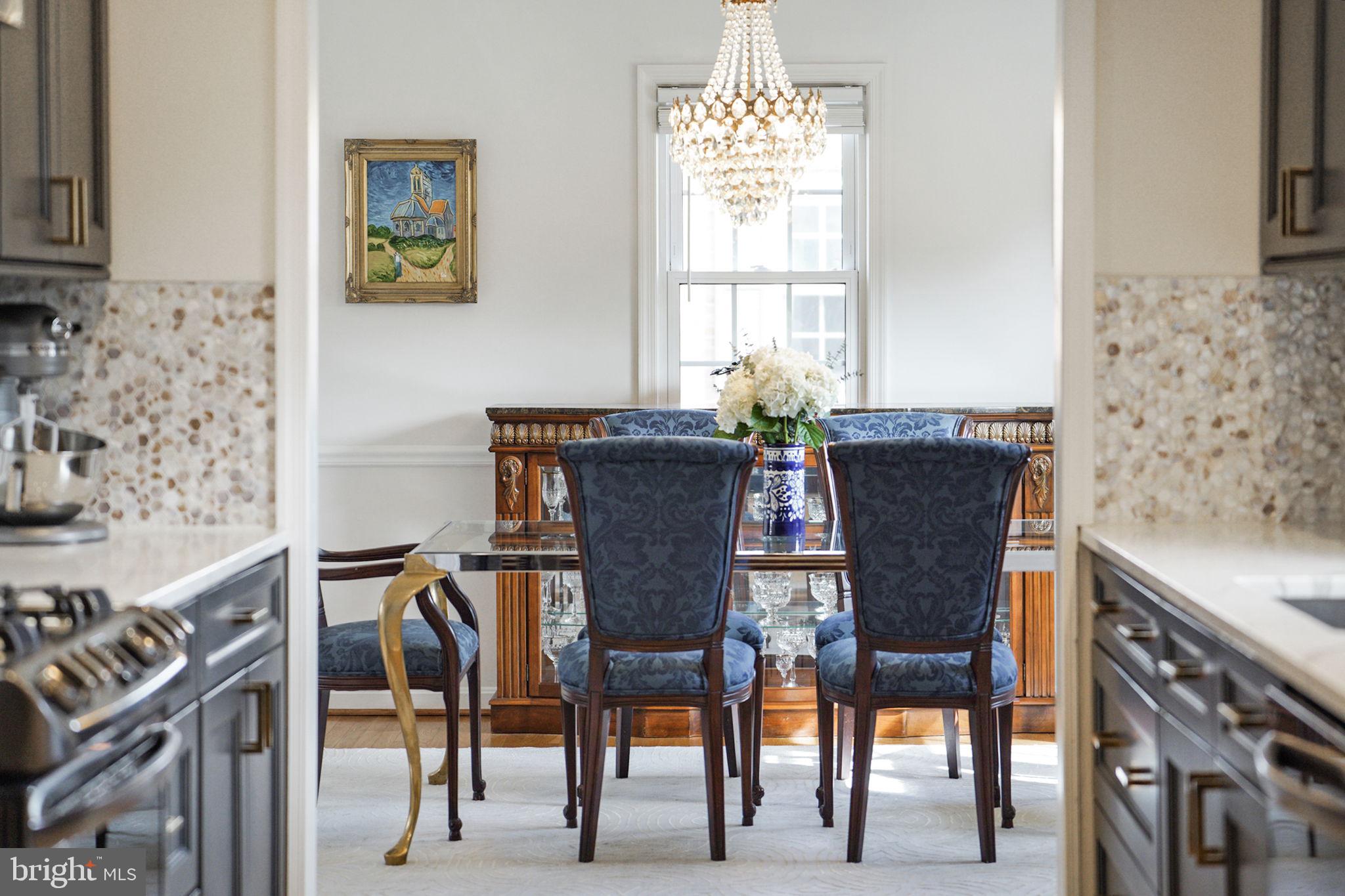 RIVERSIDE GARDENS - Residential