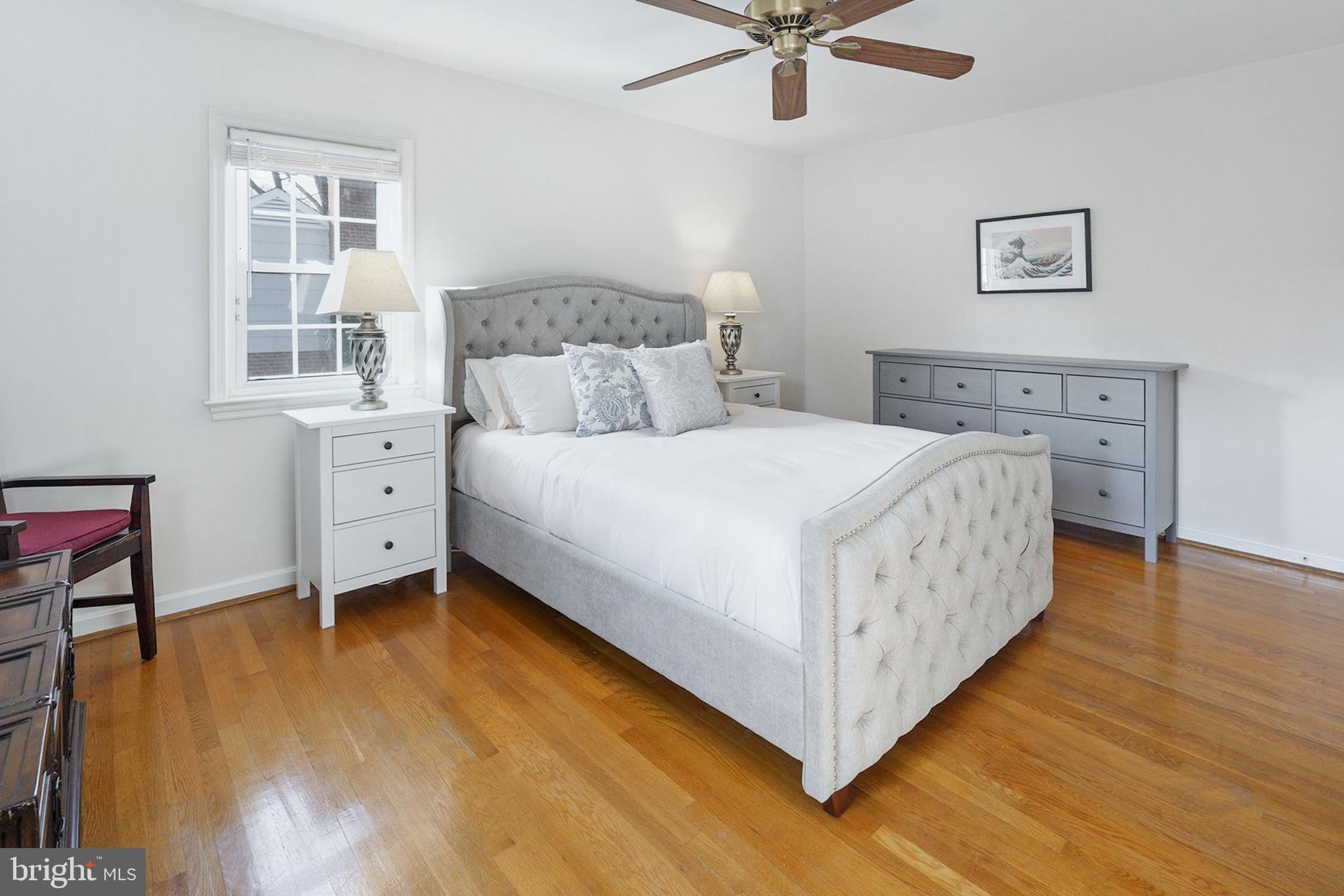 RIVERSIDE GARDENS - Residential