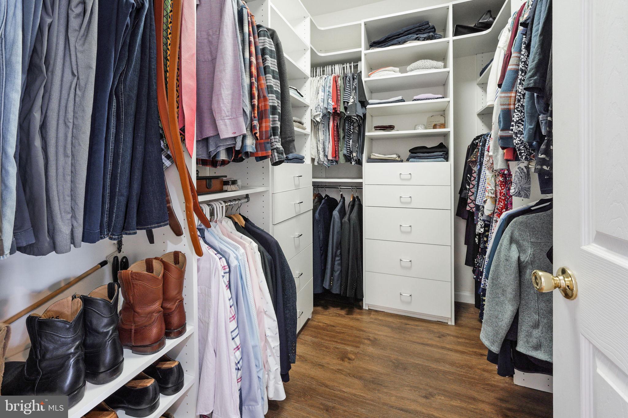 RIVERSIDE GARDENS - Residential