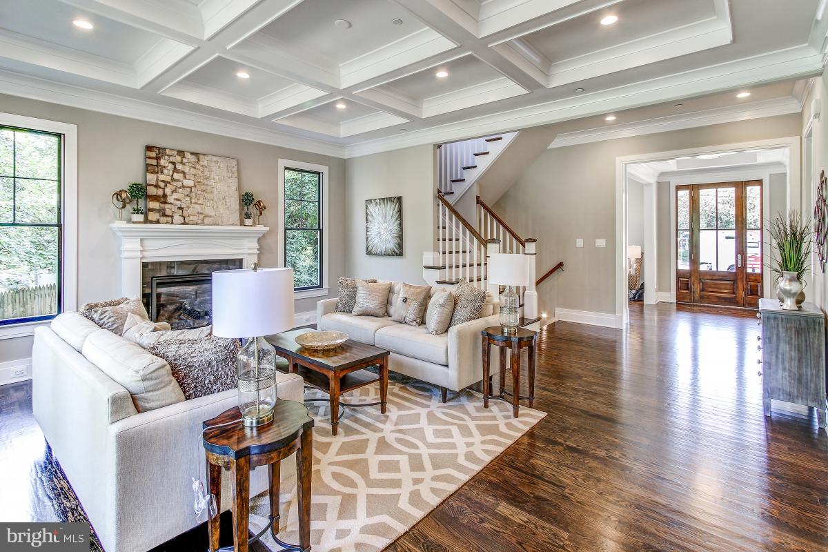 KENWOOD PARK - Residential