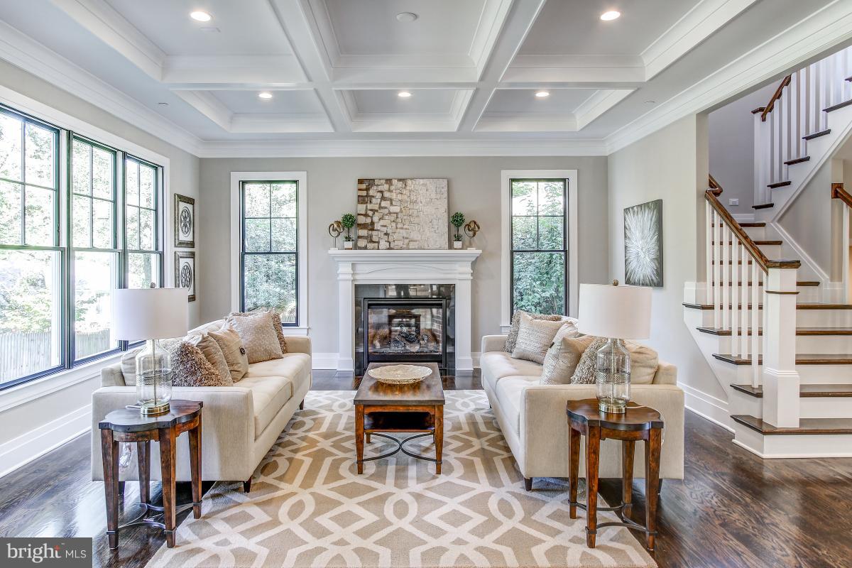 KENWOOD PARK - Residential