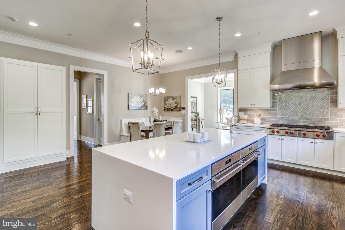 KENWOOD PARK - Residential