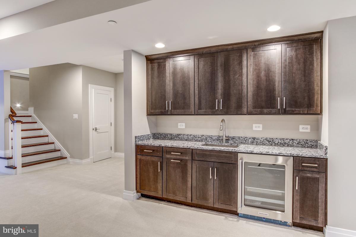 KENWOOD PARK - Residential