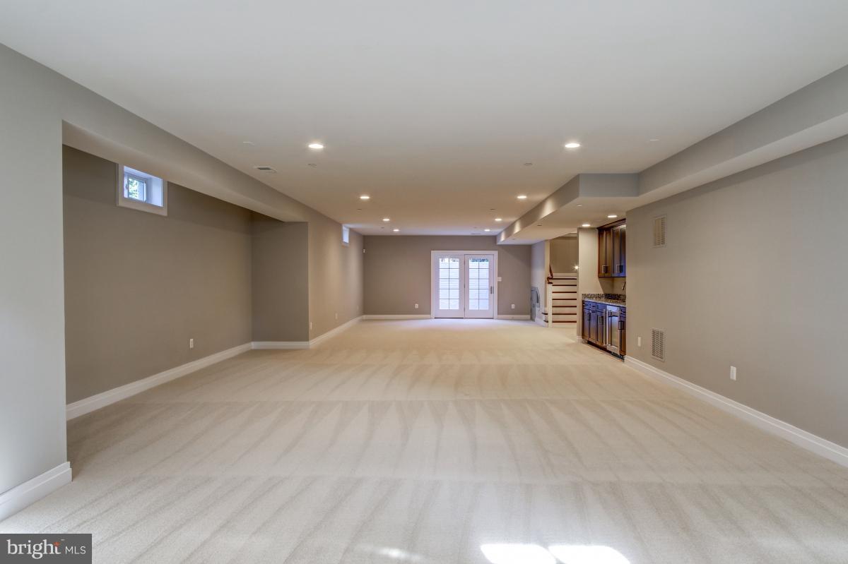 KENWOOD PARK - Residential