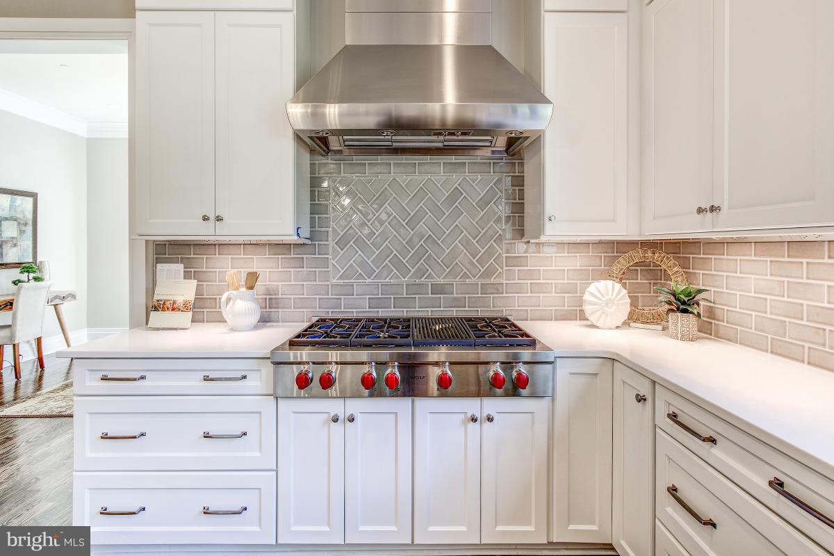 KENWOOD PARK - Residential