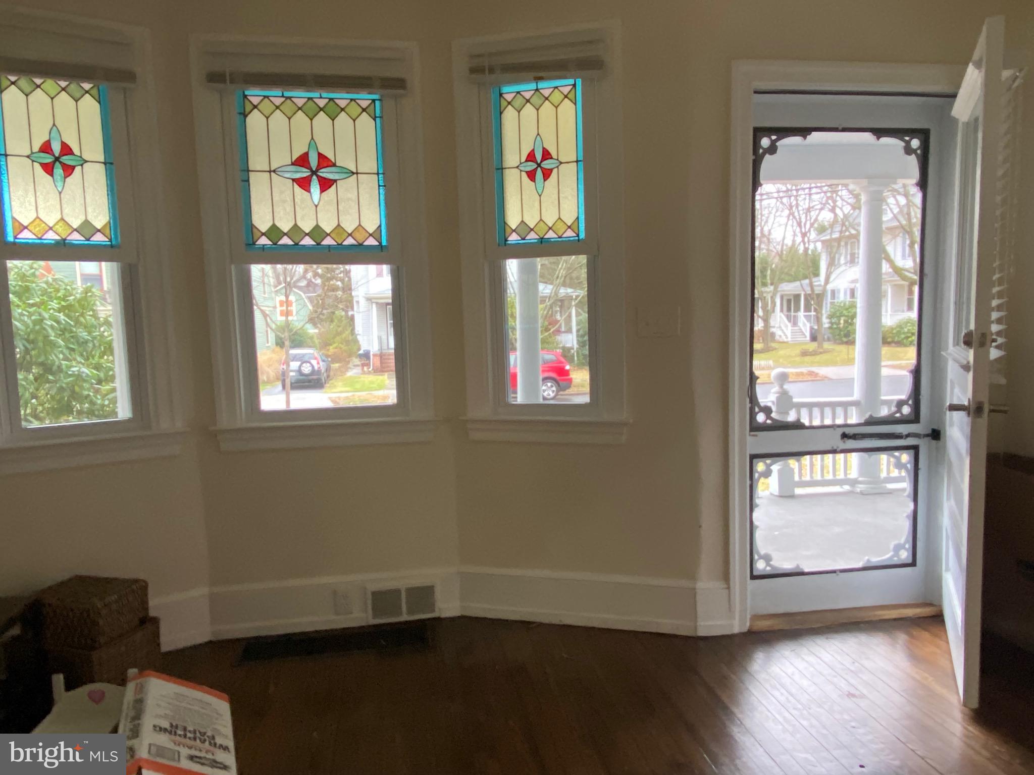 120 W REDMAN AVENUE