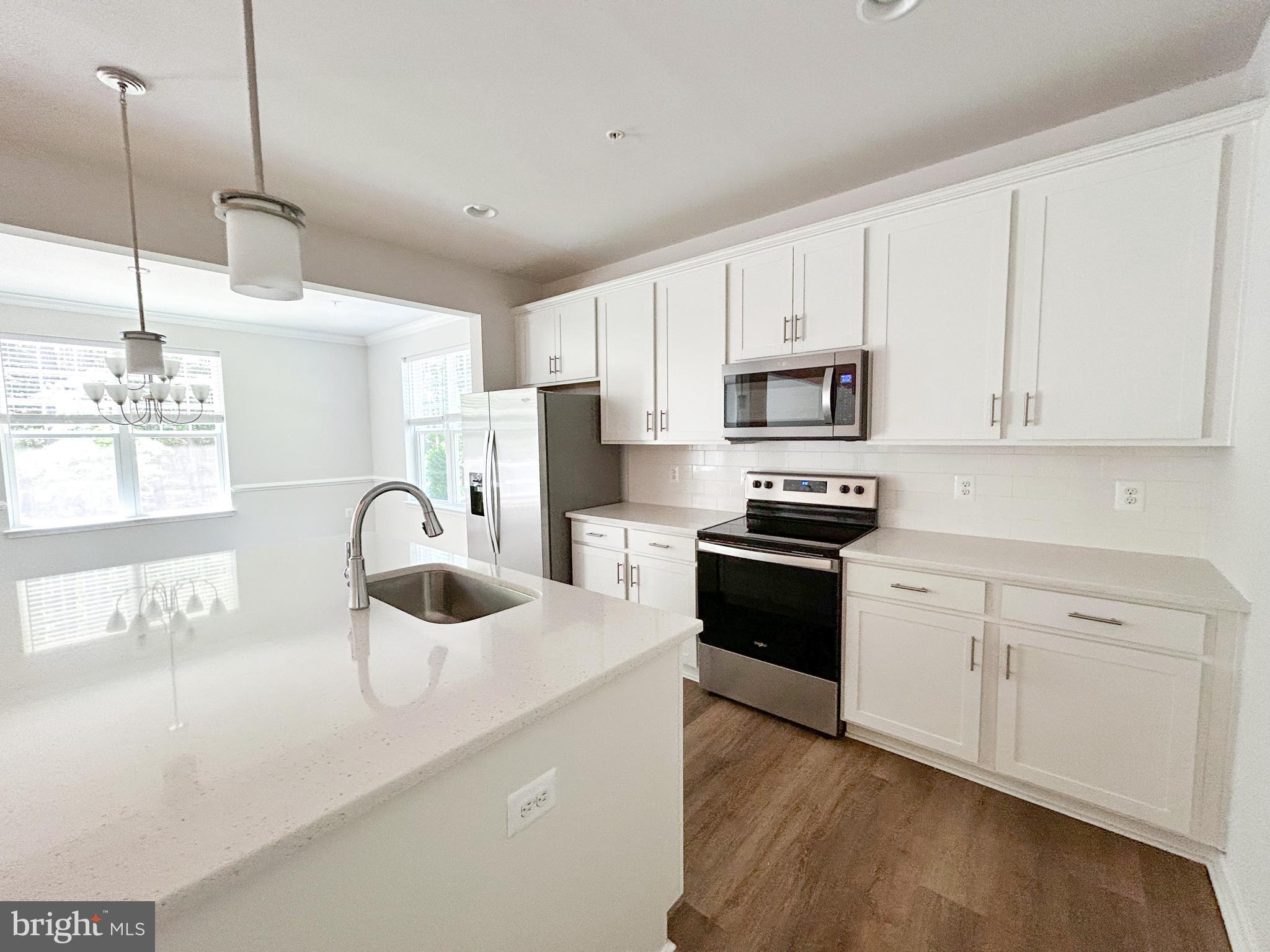 SWAN POINT - Residential