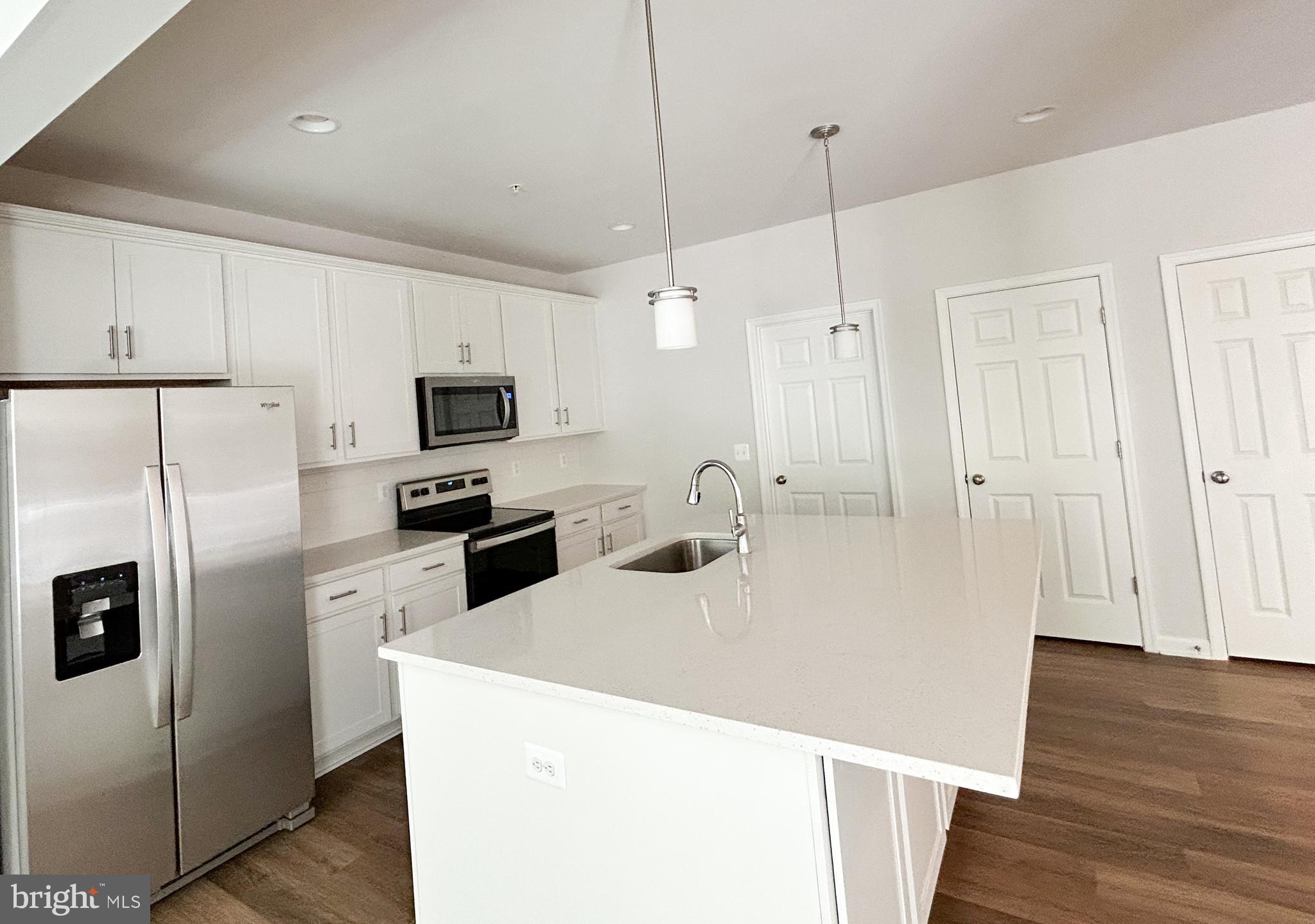SWAN POINT - Residential