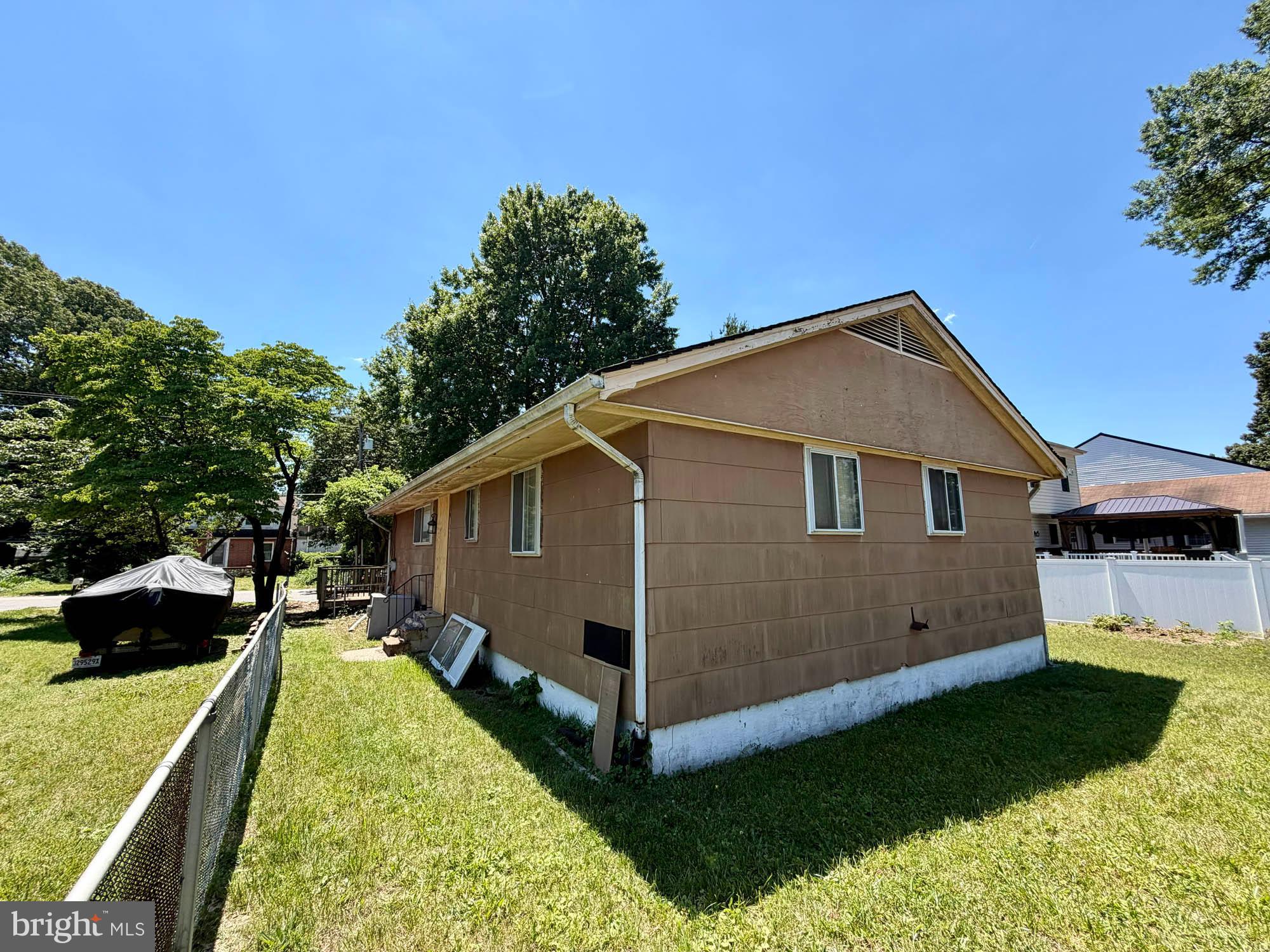 320 THELMA AVENUE