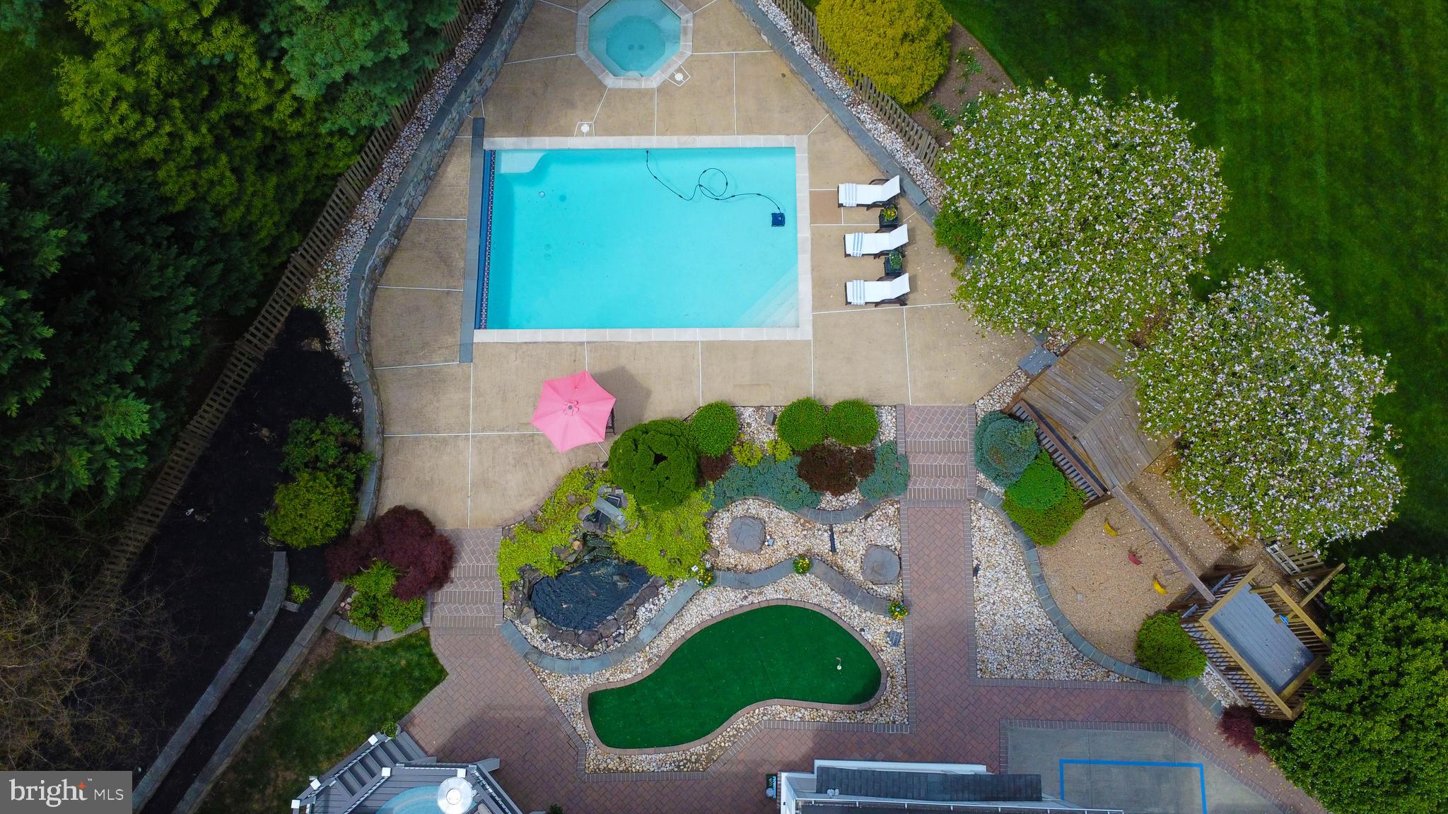 WINDSONG WEST - Residential