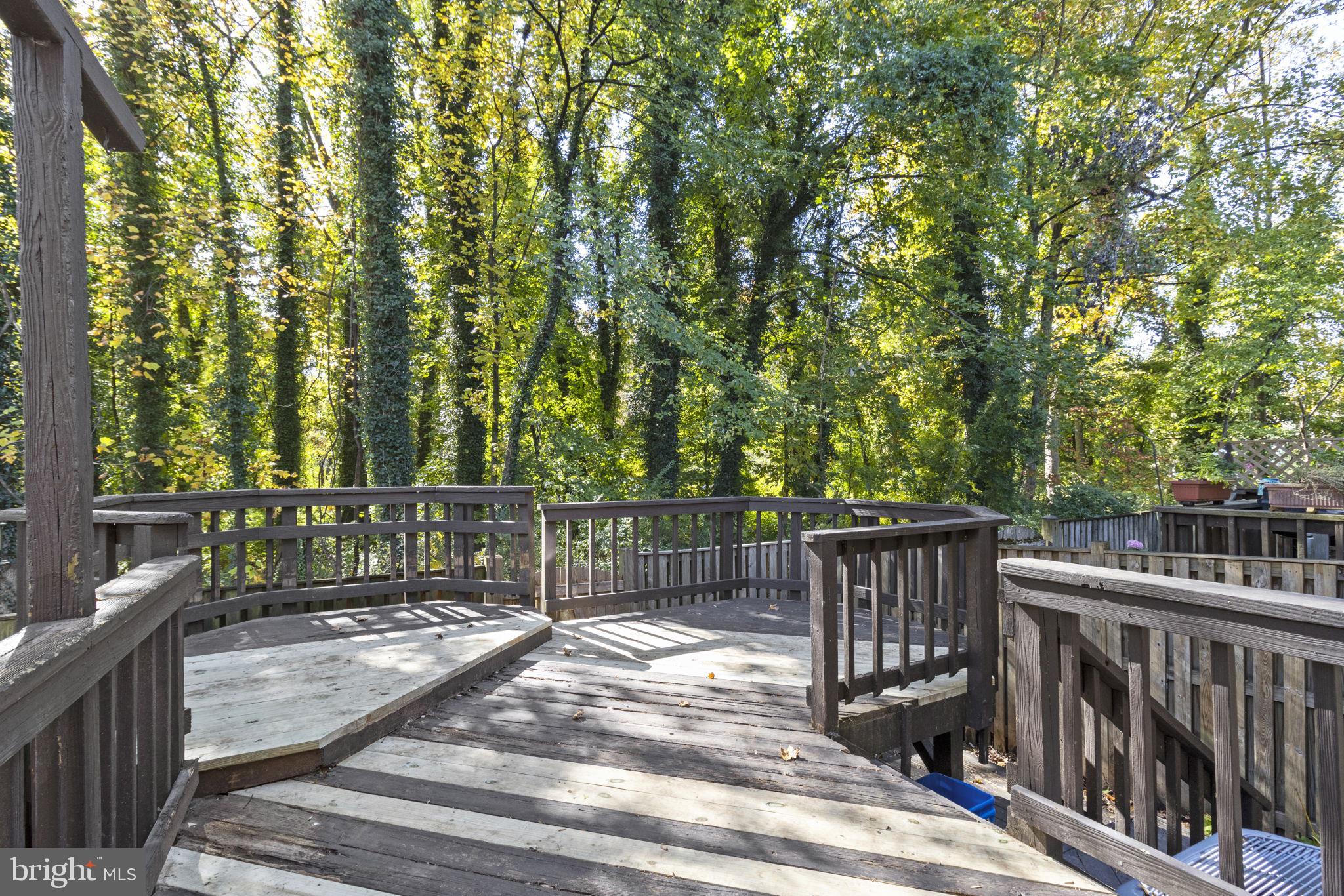 SANDY SPRING VILLAGE - Residential